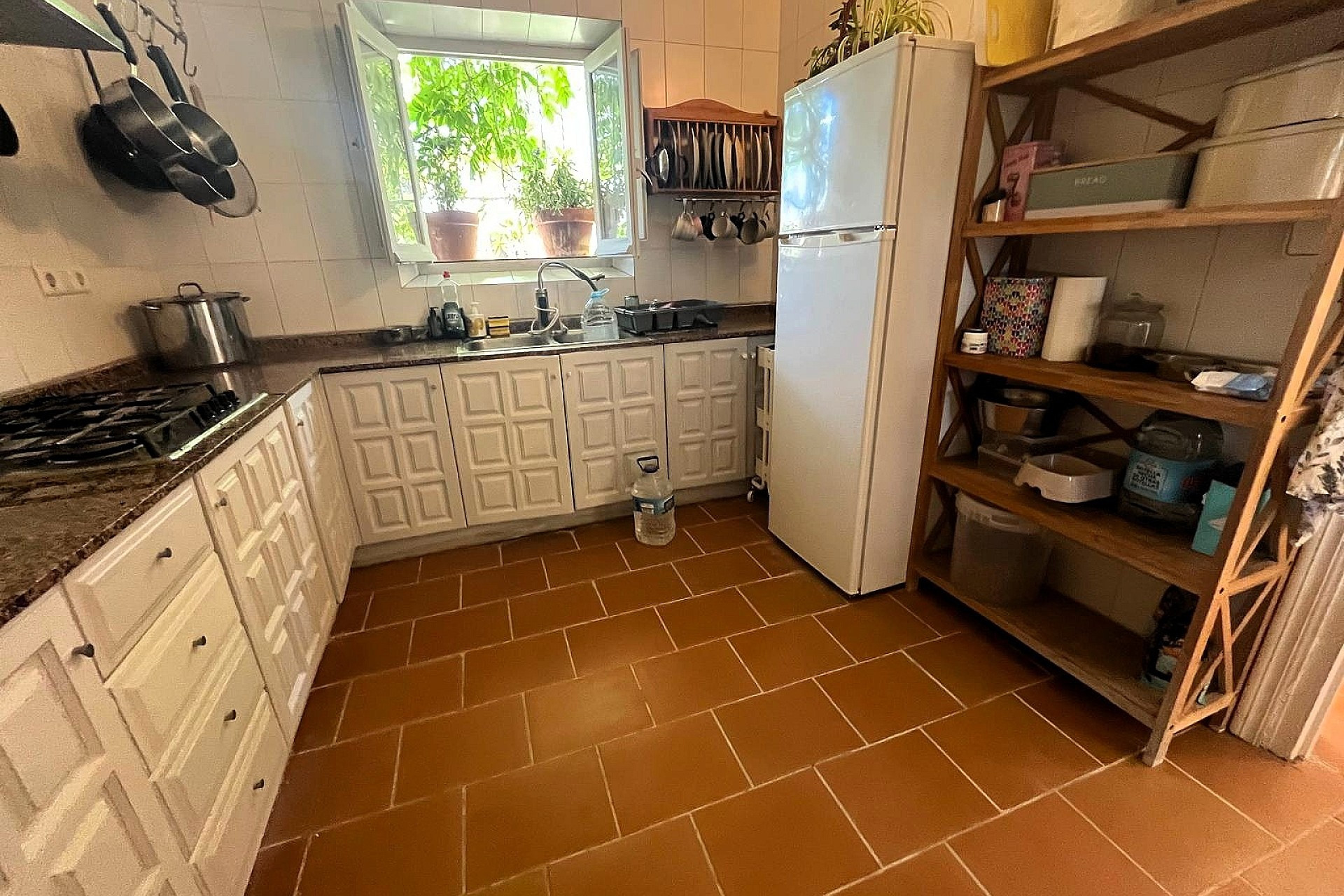 Resale - Finca / Country Property -
Castalla