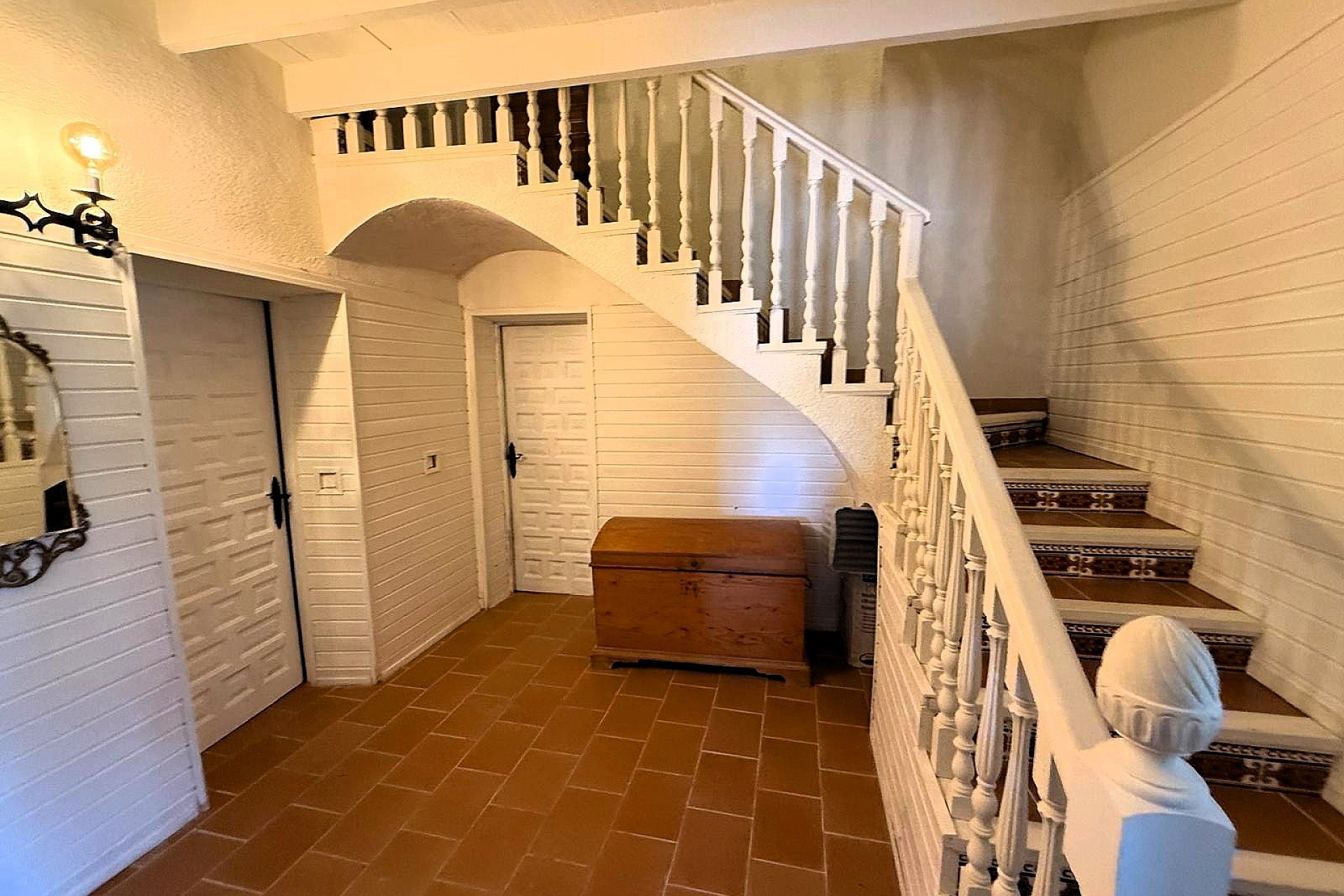 Resale - Finca / Country Property -
Castalla