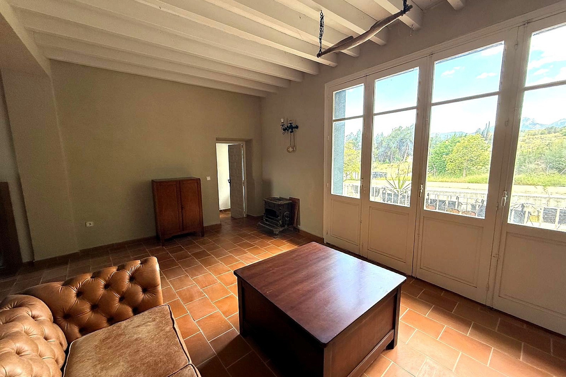 Resale - Finca / Country Property -
Castalla