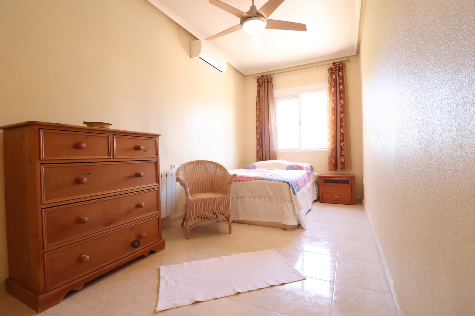 Resale - Finca / Country Property -
Catral - Catral - Country