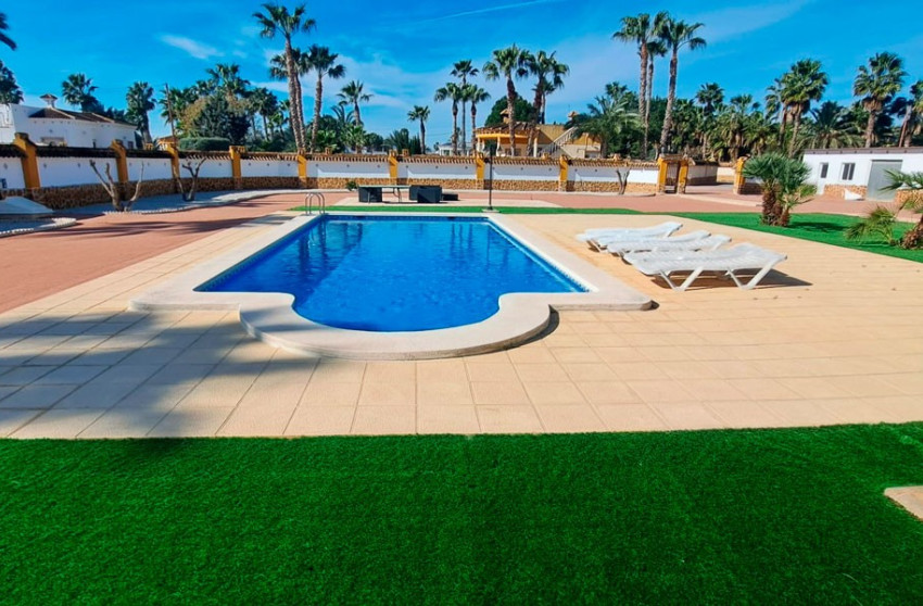 Resale - Finca - Country Property -
Catral - Catral - Country