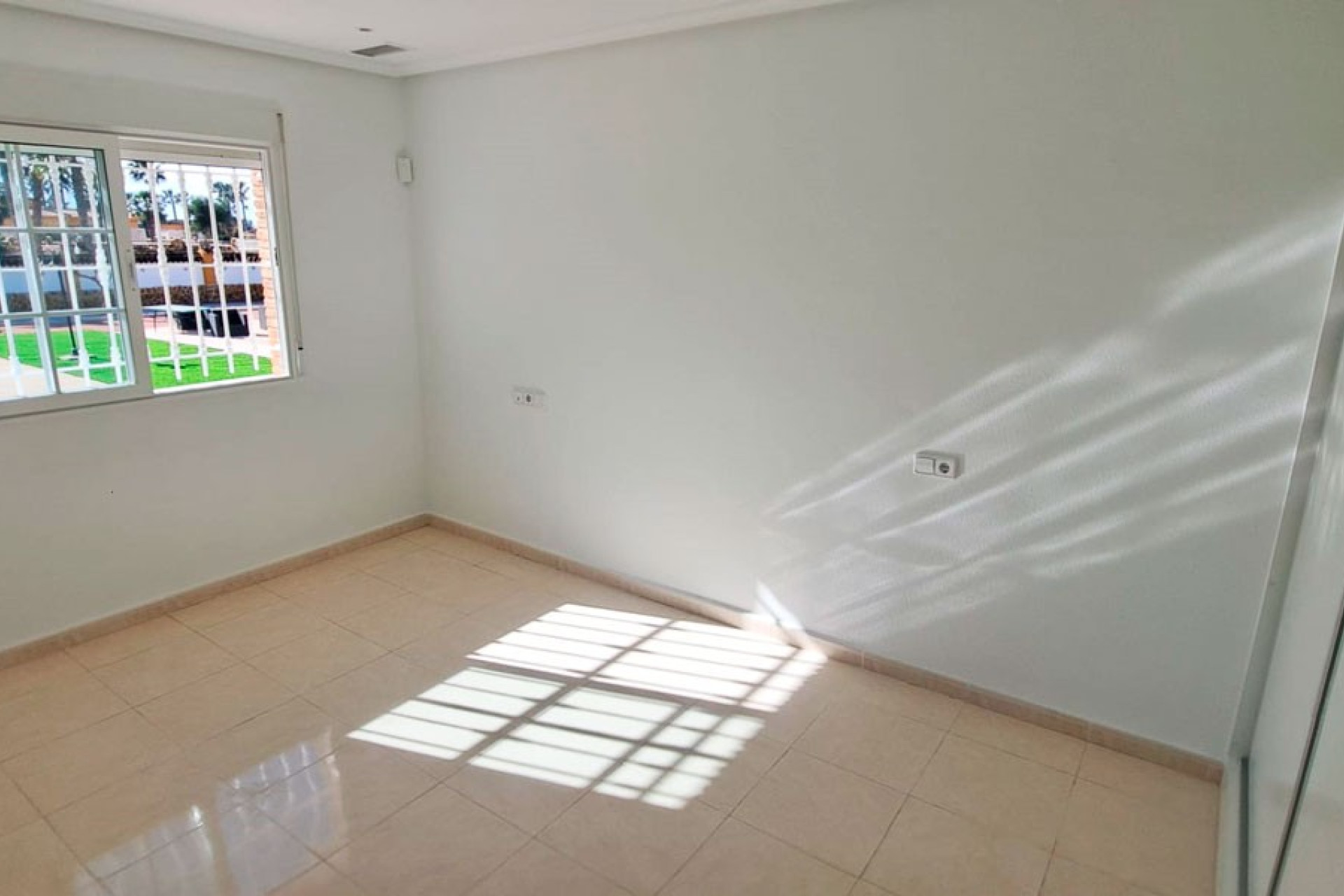 Resale - Finca - Country Property -
Catral - Catral - Country