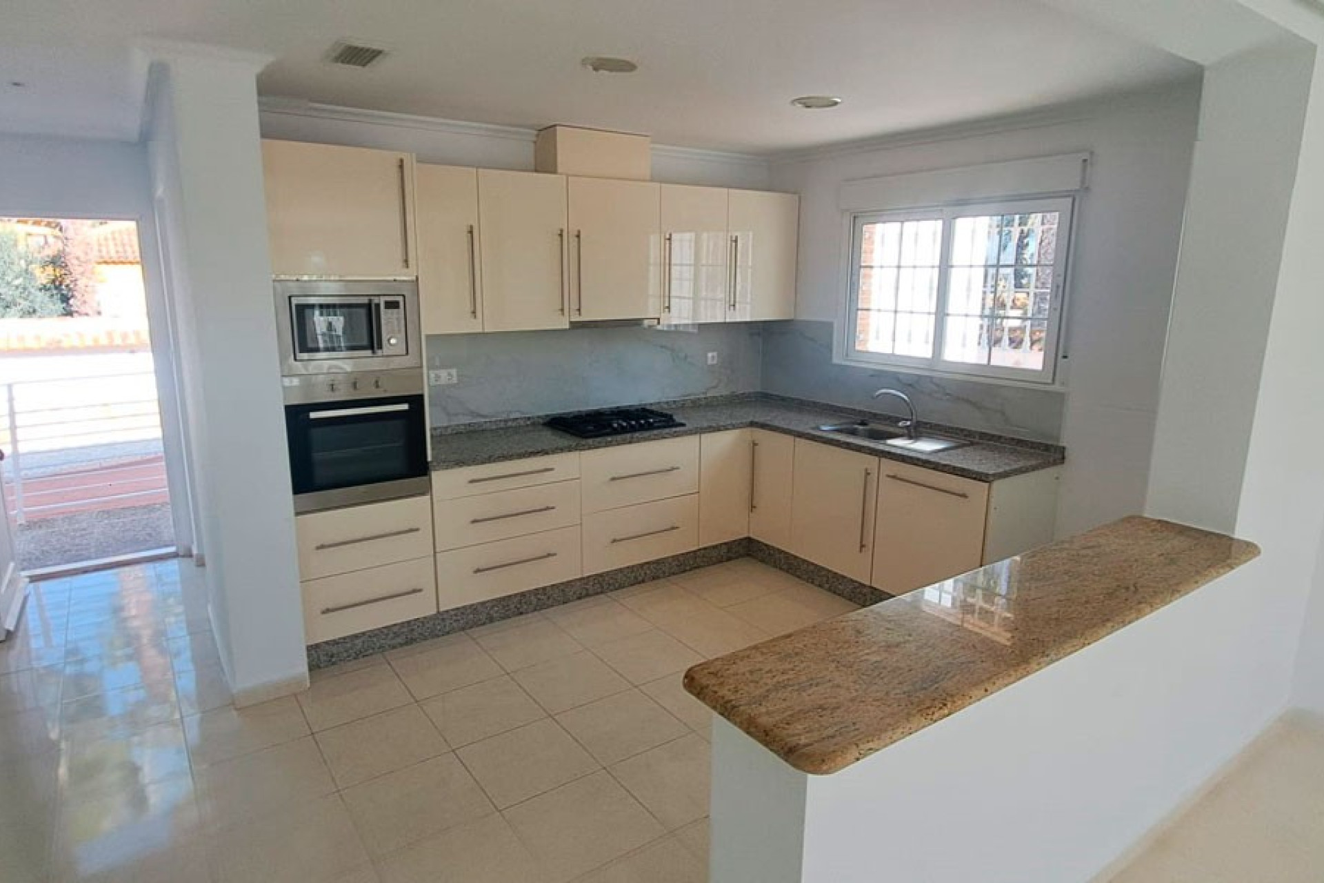 Resale - Finca - Country Property -
Catral - Catral - Country