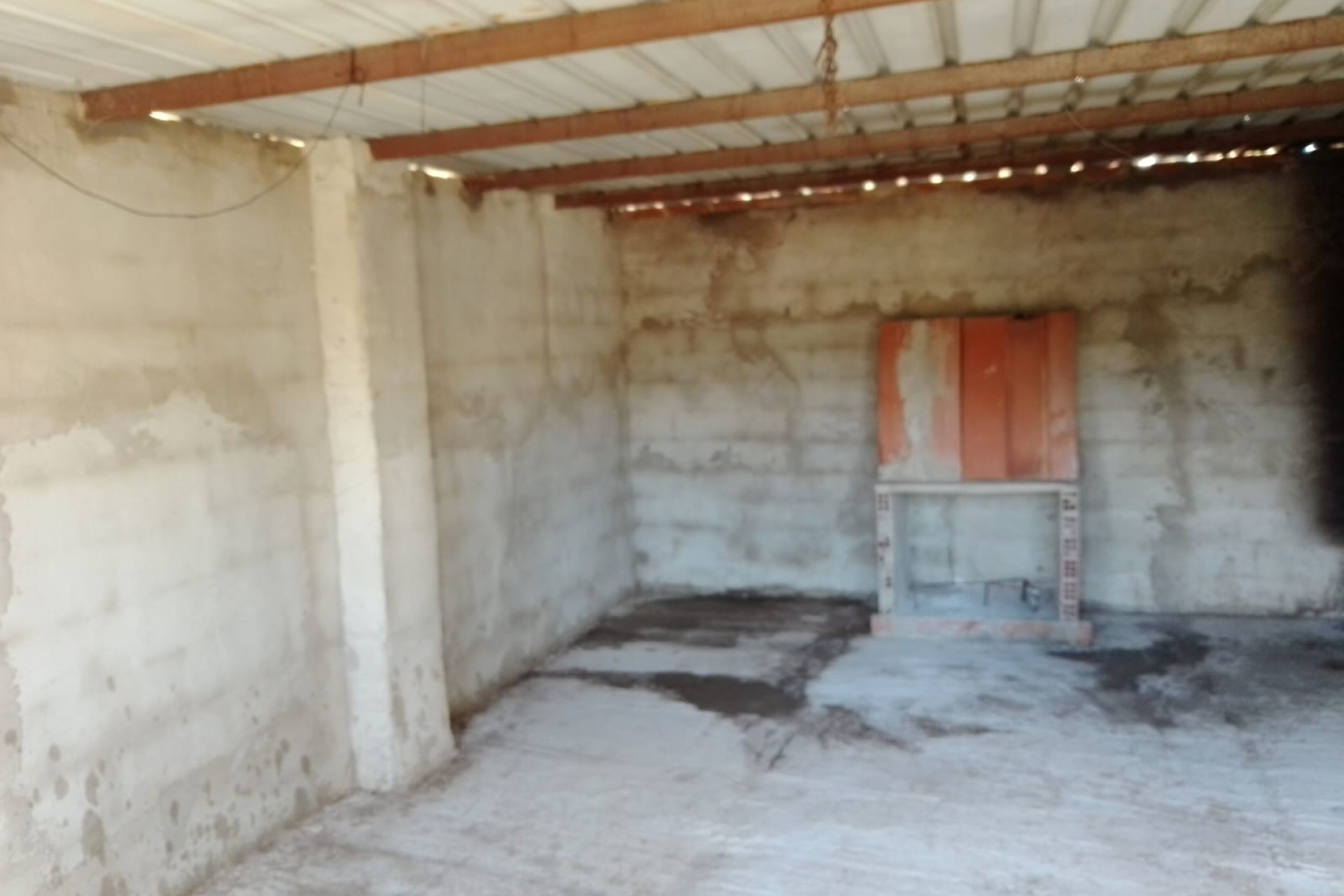 Resale - Finca / Country Property -
Caudete