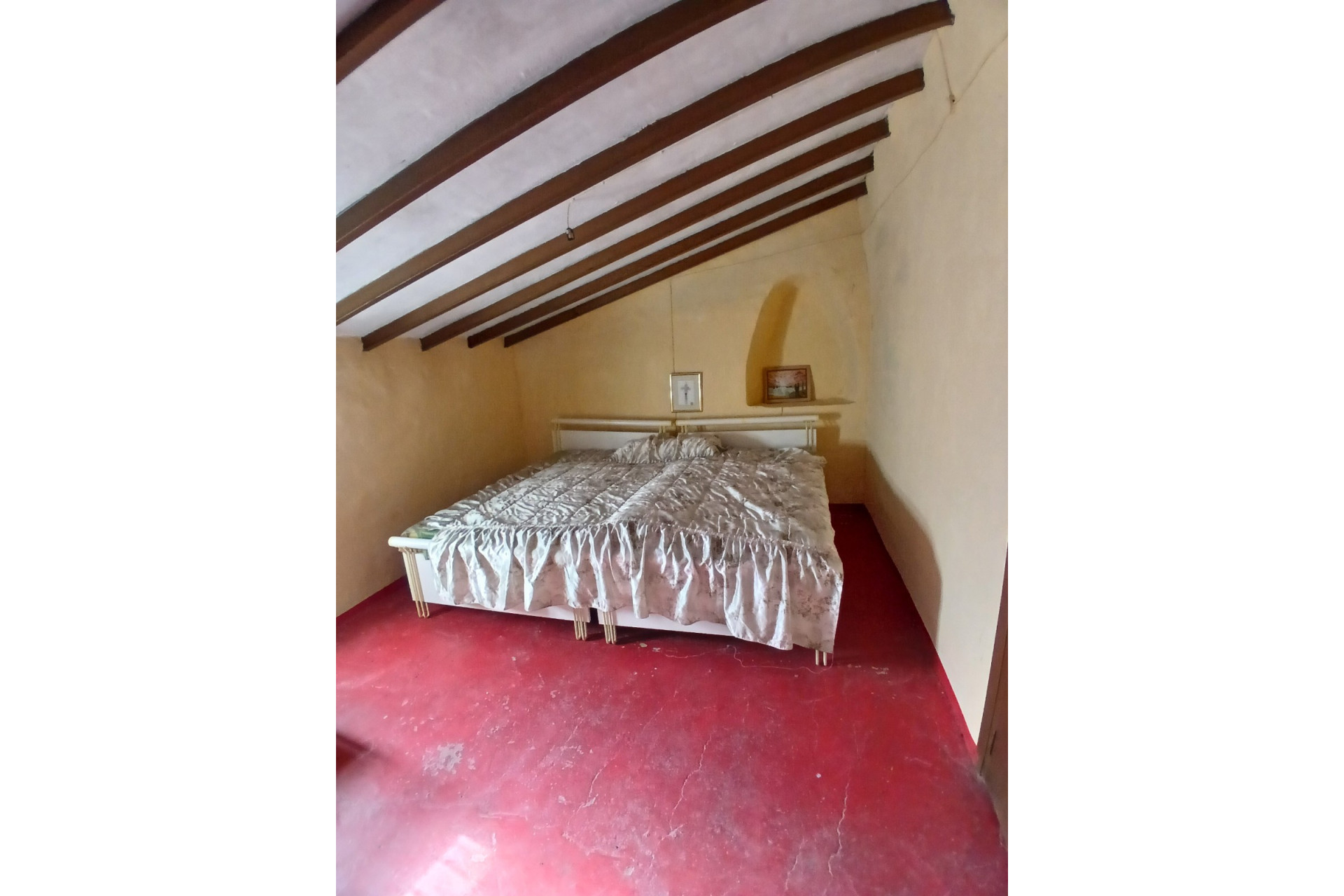 Resale - Finca / Country Property -
Caudete