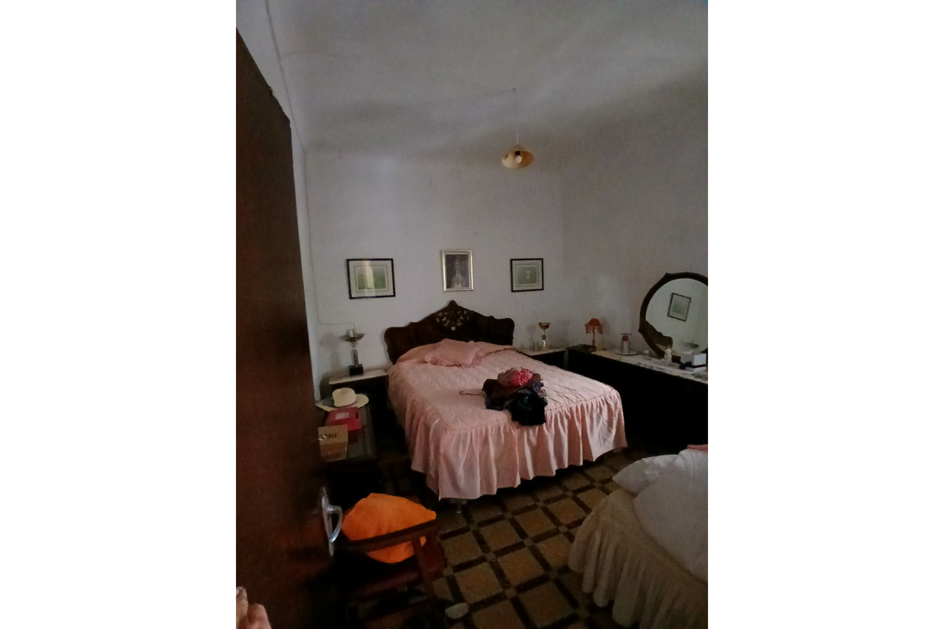 Resale - Finca / Country Property -
Caudete