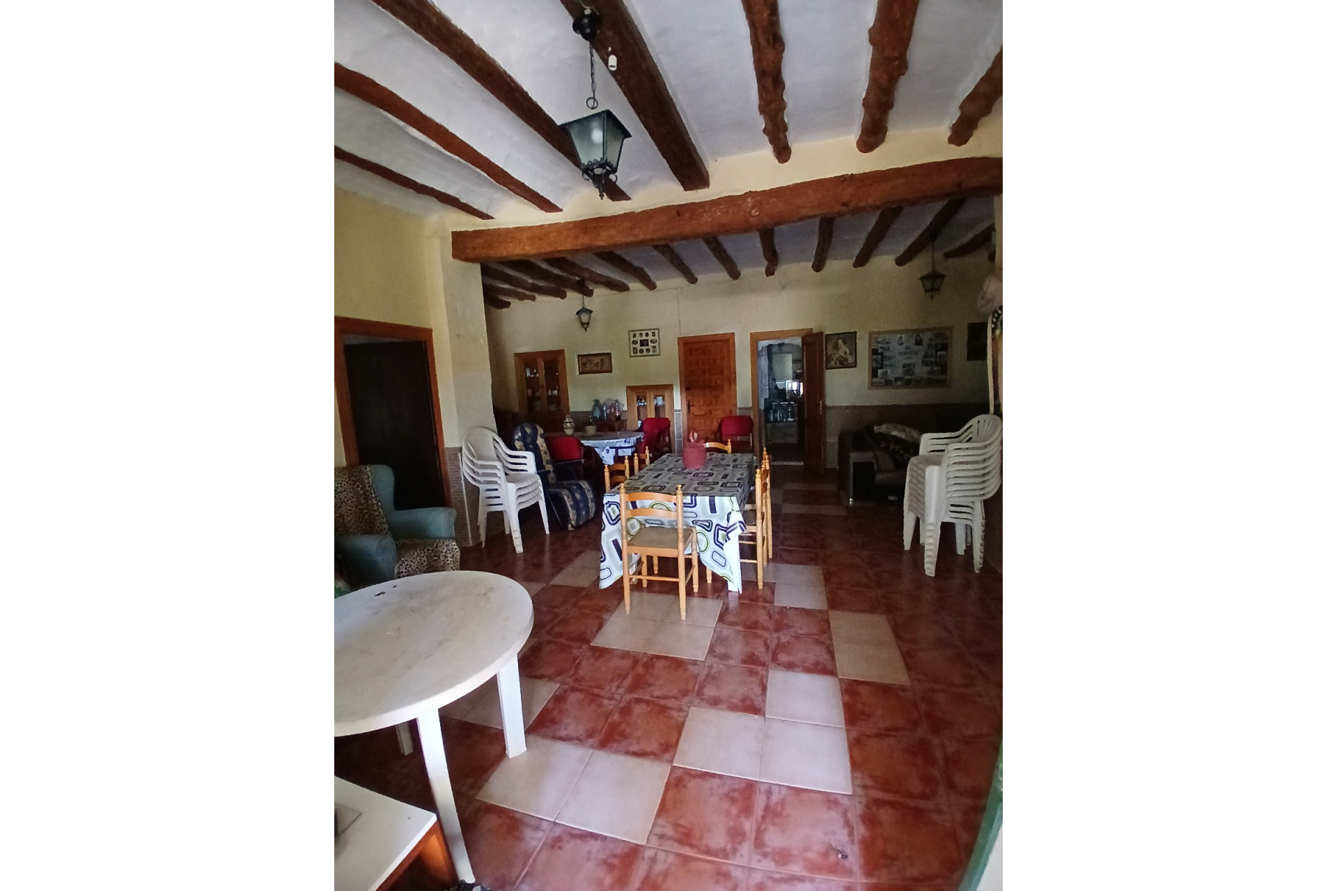 Resale - Finca / Country Property -
Caudete
