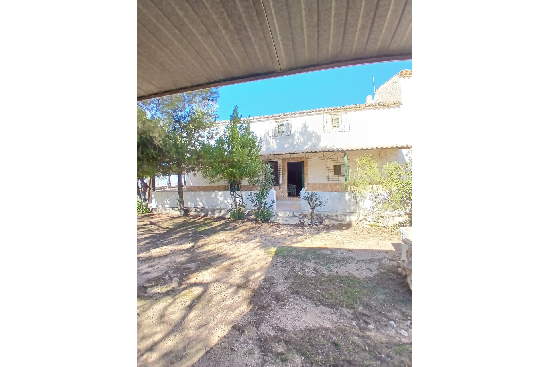 Resale - Finca / Country Property -
Caudete