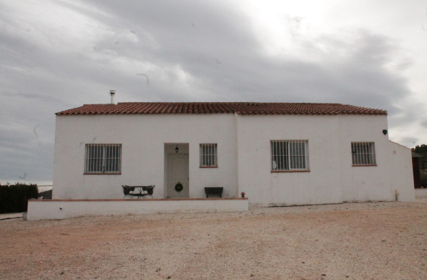 Resale - Finca / Country Property -
Chinorlet