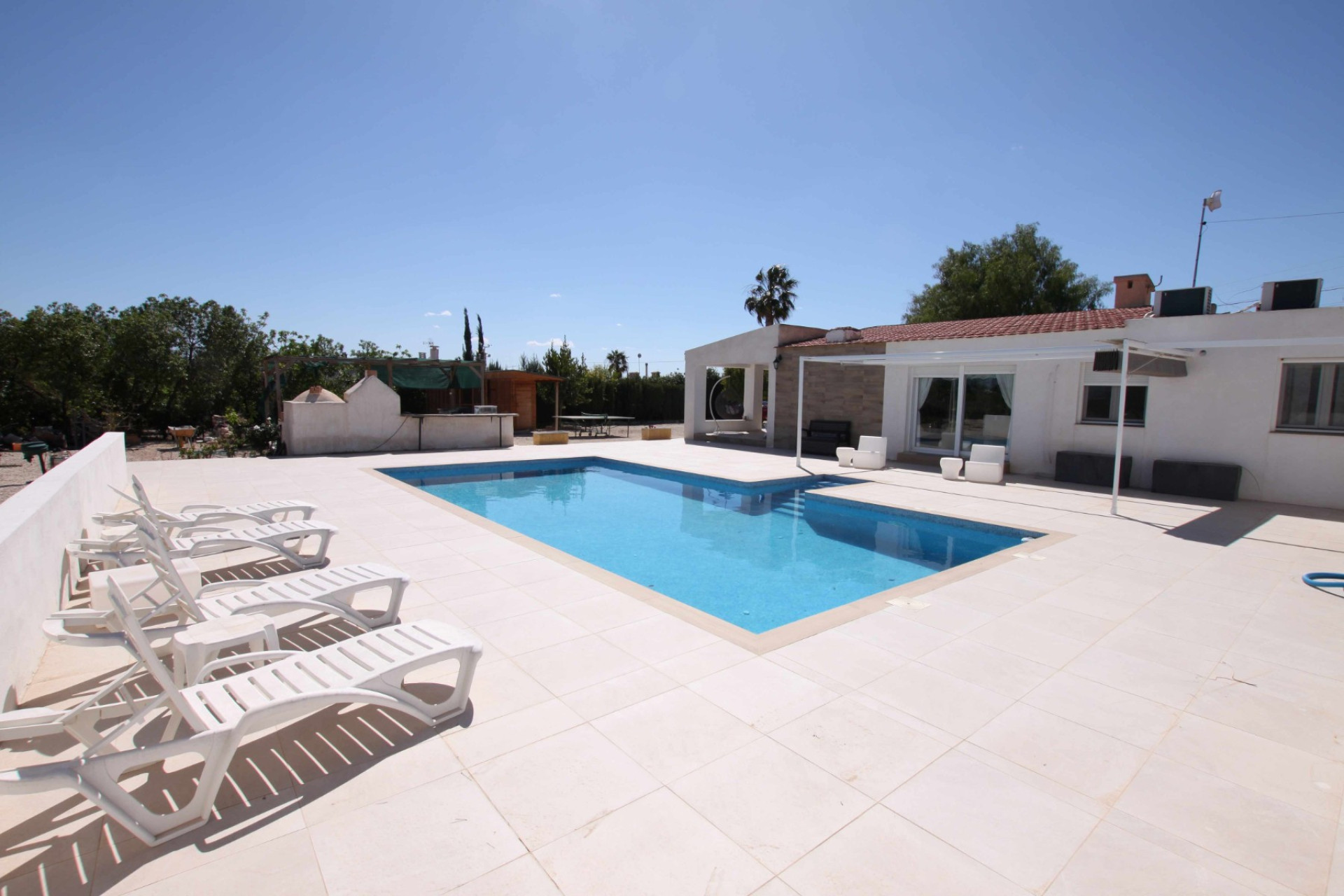 Resale - Finca - Country Property -
Crevillente