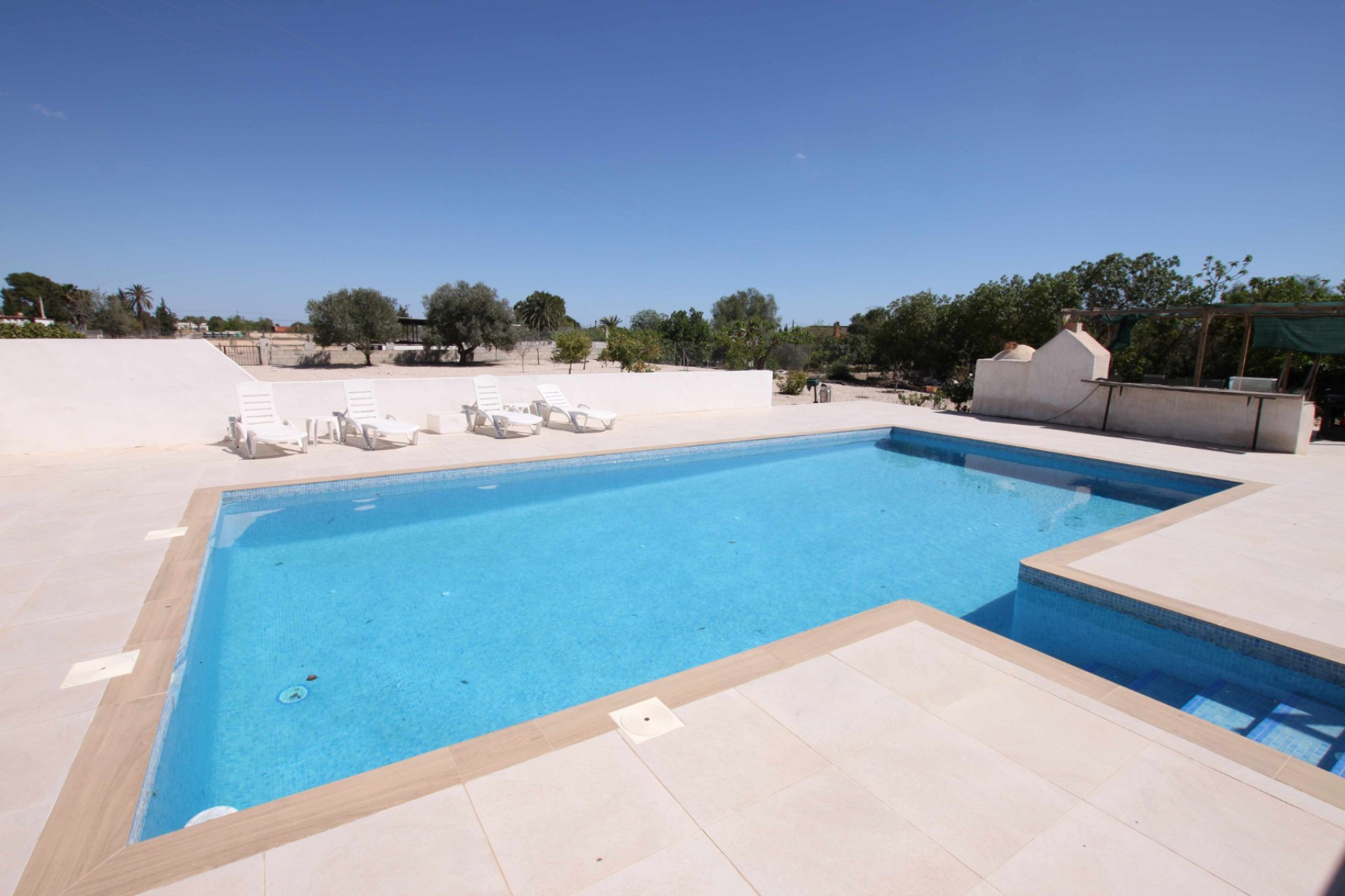 Resale - Finca - Country Property -
Crevillente