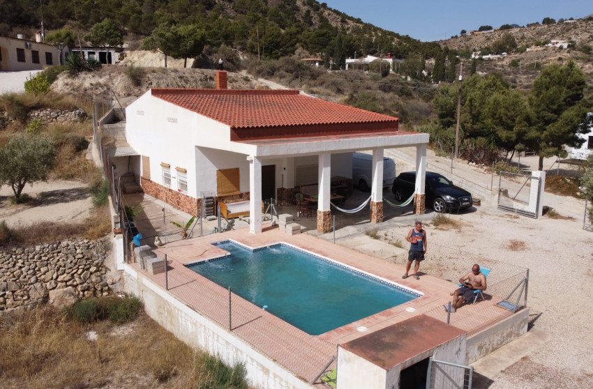 Resale - Finca - Country Property -
Crevillente