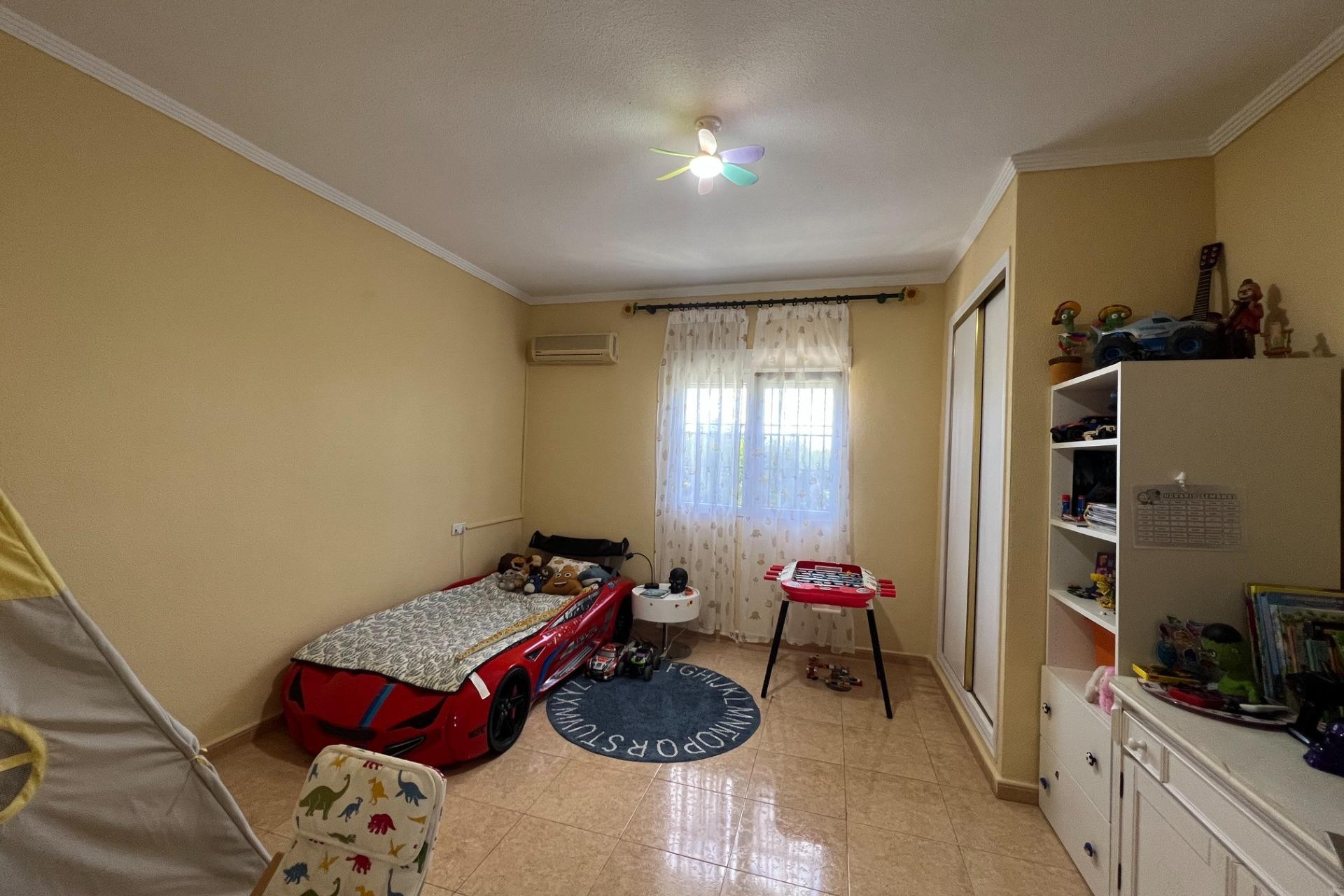 Resale - Finca - Country Property -
Dolores - Comunidad Valenciana
