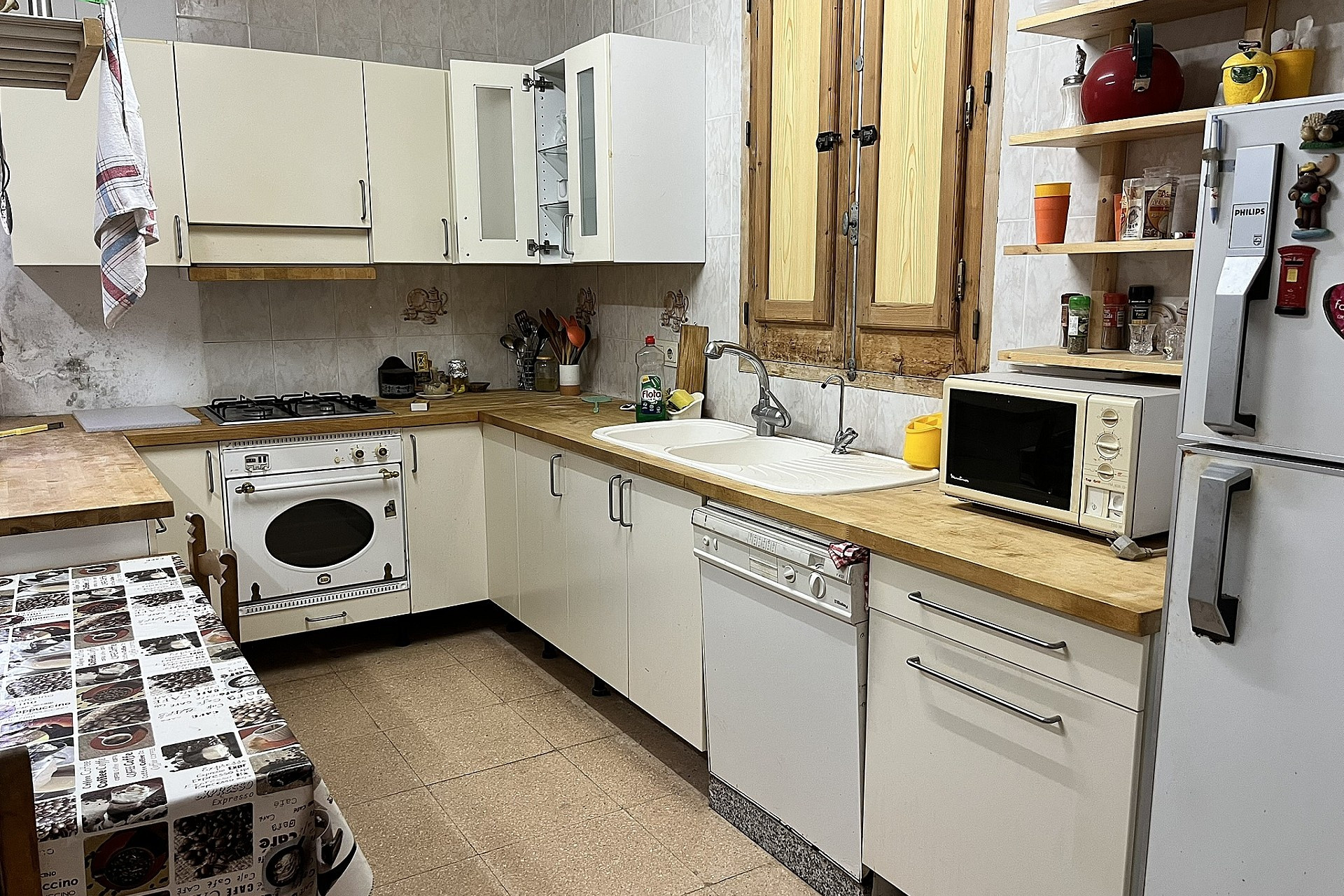 Resale - Finca / Country Property -
El Canton