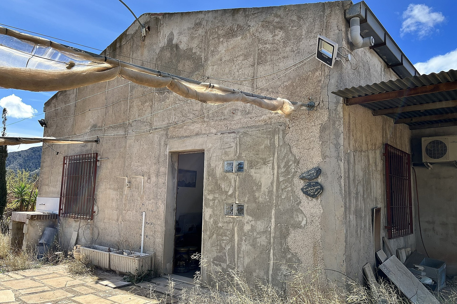 Resale - Finca / Country Property -
El Canton