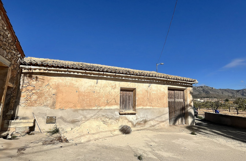 Resale - Finca / Country Property -
El Canton