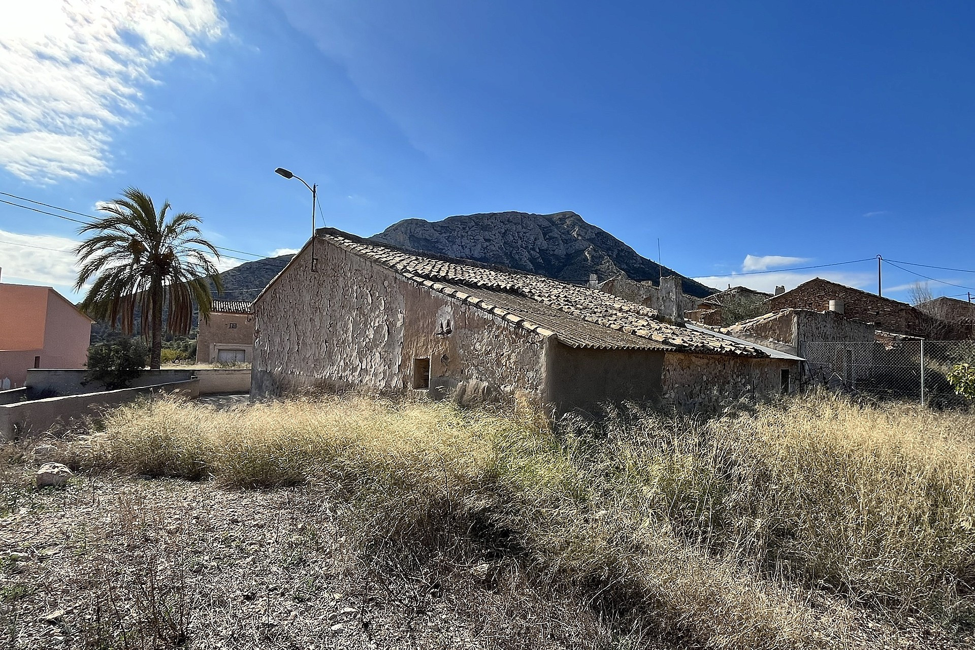 Resale - Finca / Country Property -
El Canton