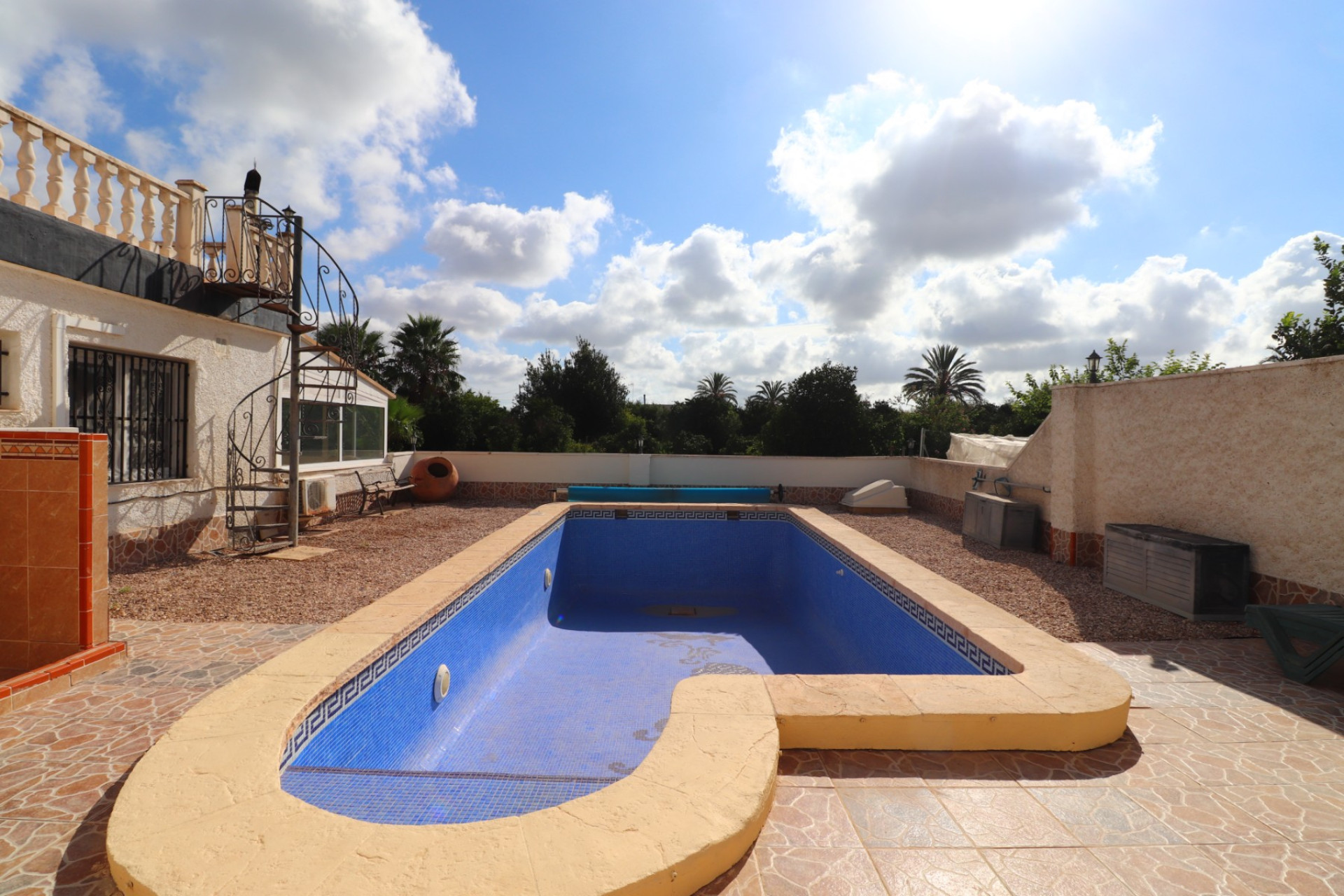 Resale - Finca - Country Property -
Heredades - Heredades - Country