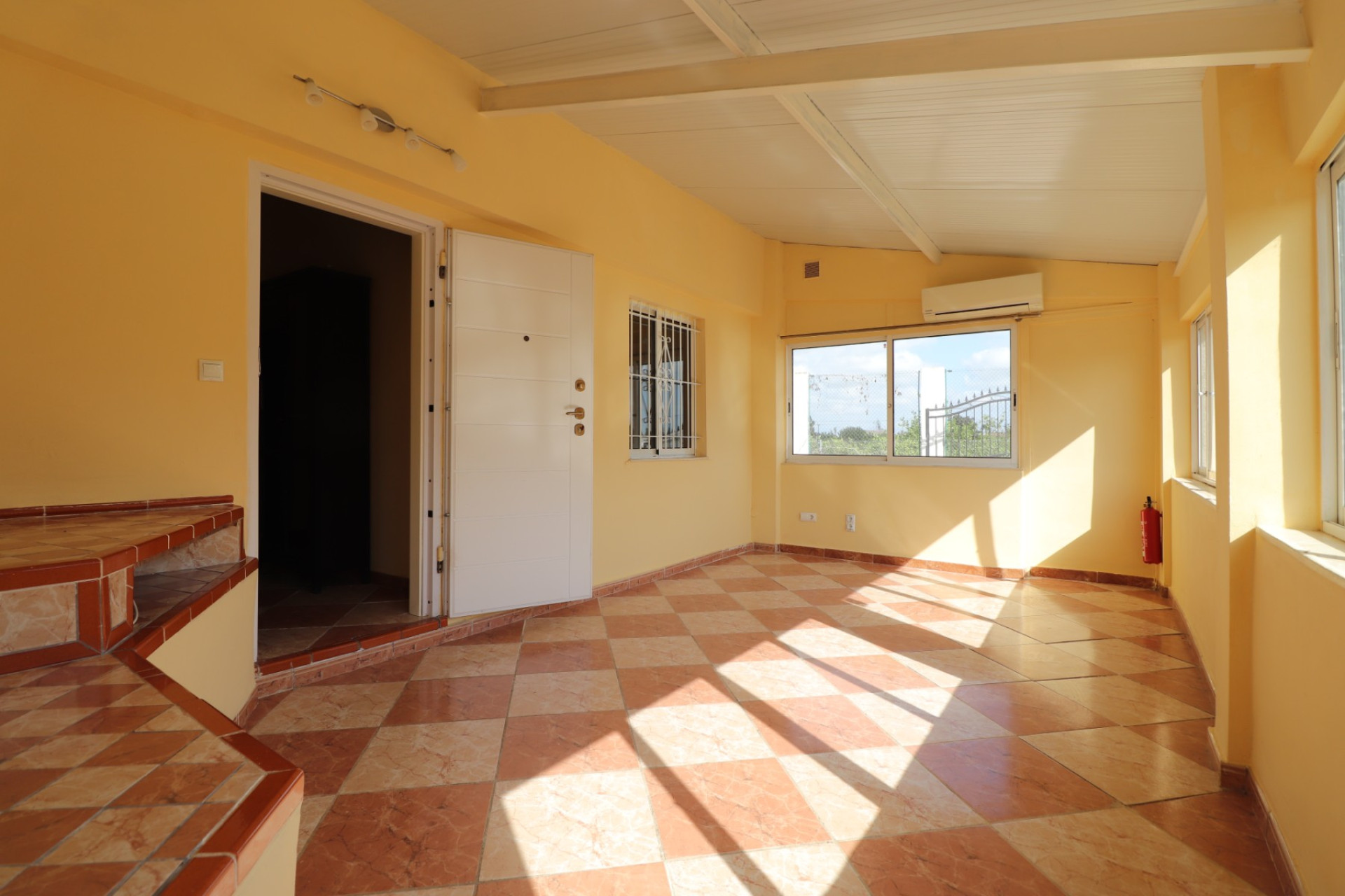 Resale - Finca - Country Property -
Heredades - Heredades - Country