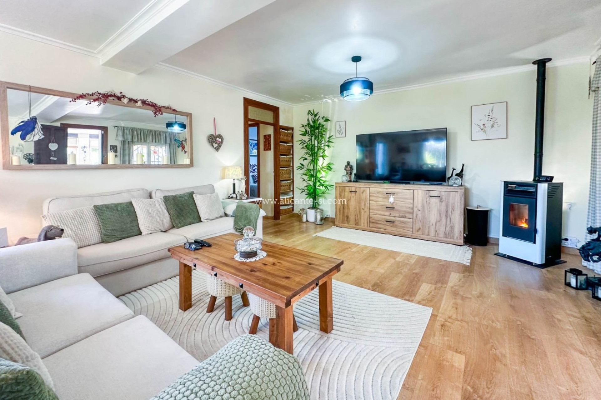 Resale - Finca - Country Property -
Hondón de las Nieves - HONDON DE LAS NIEVES