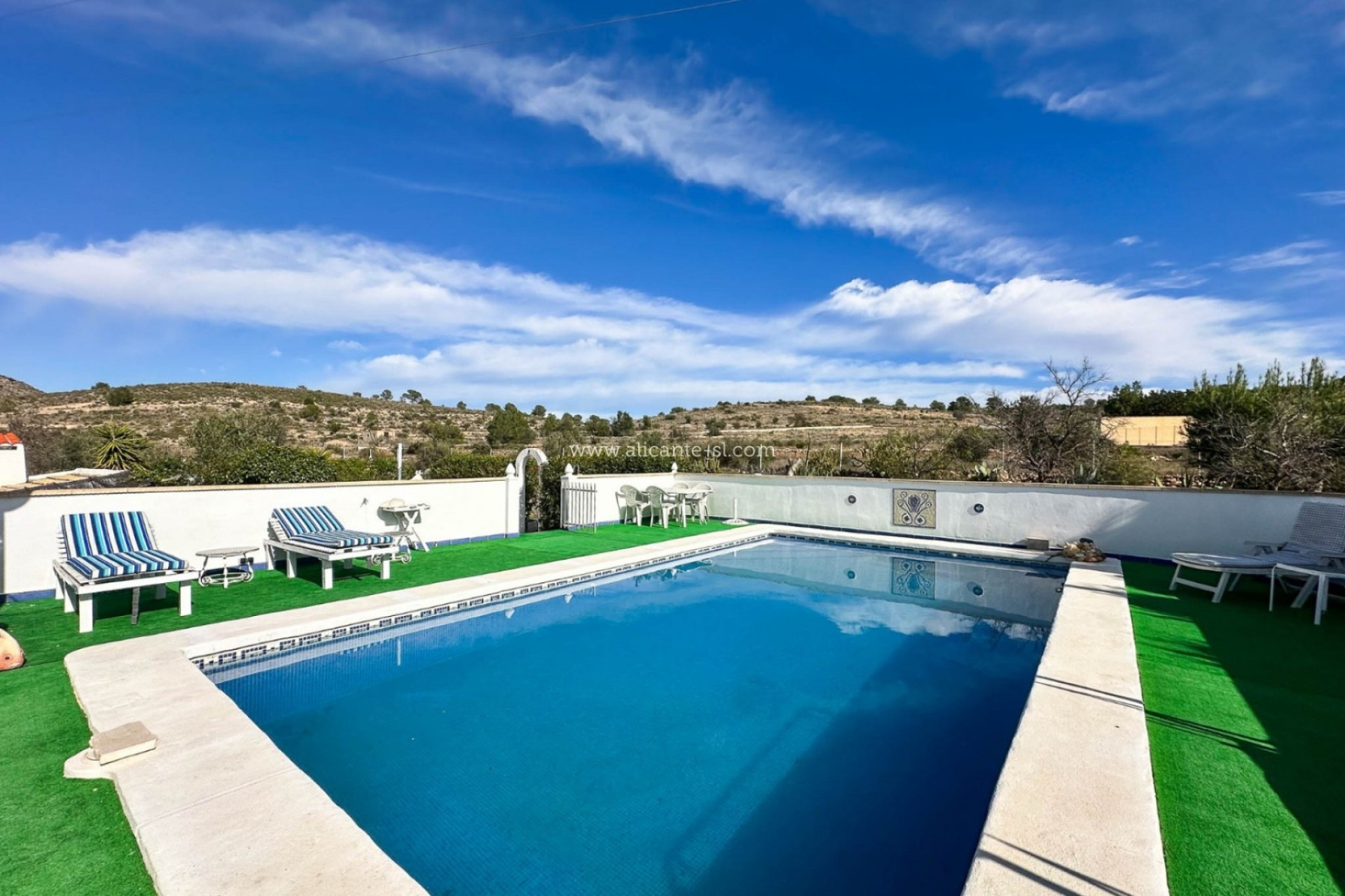 Resale - Finca - Country Property -
Hondón de las Nieves - HONDON DE LAS NIEVES