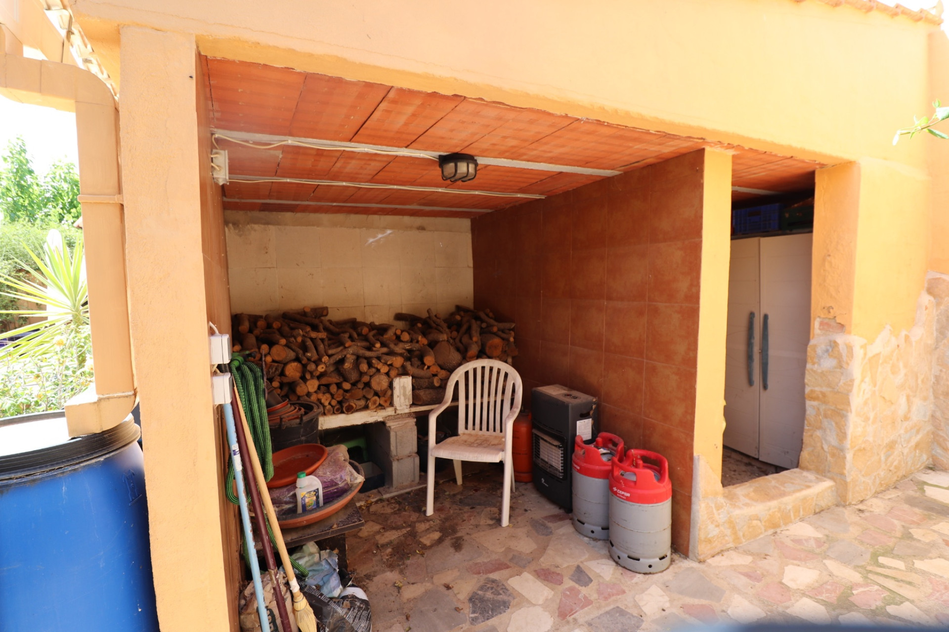 Resale - Finca - Country Property -
Hondón de las Nieves - La Canalosa