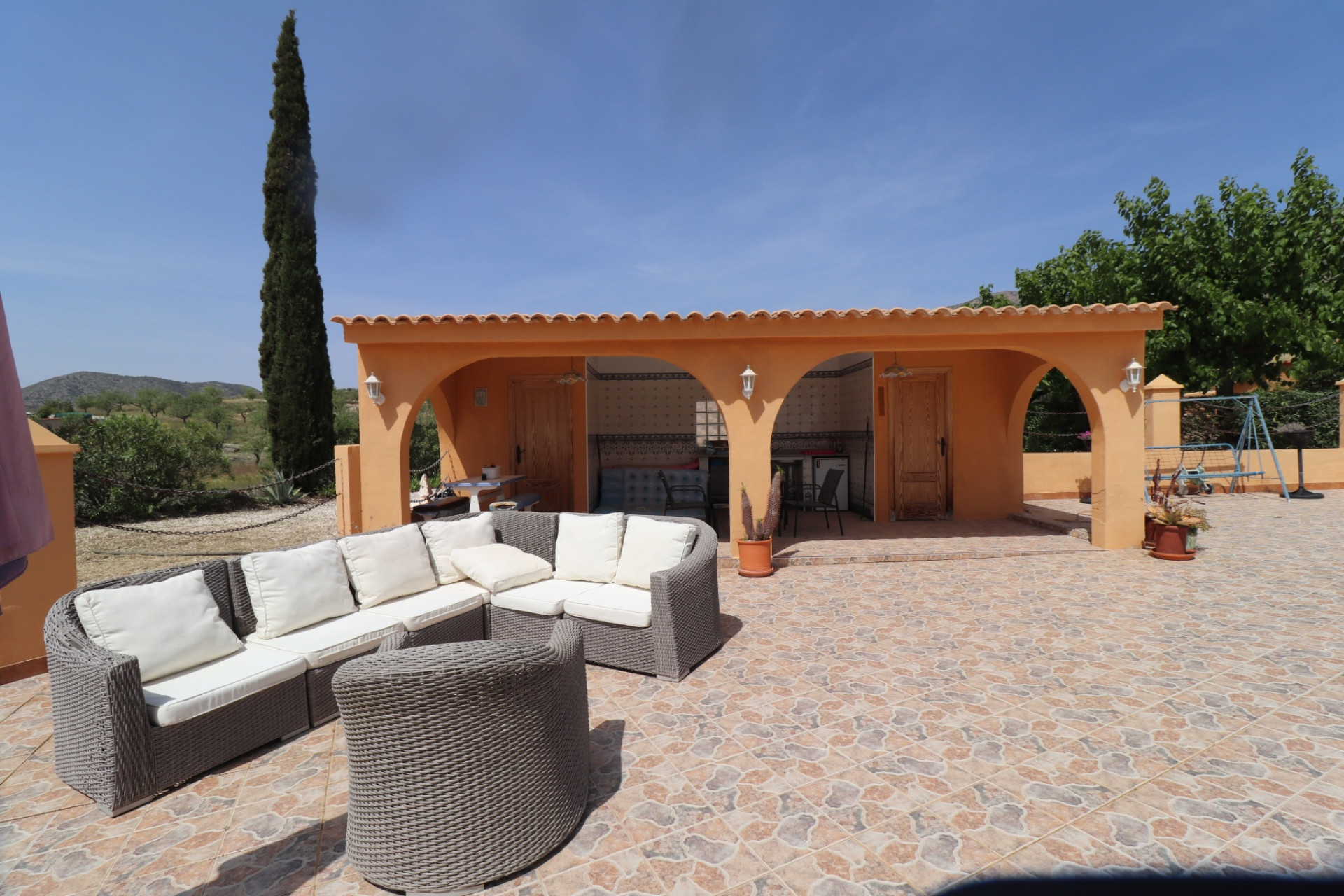 Resale - Finca - Country Property -
Hondón de las Nieves - La Canalosa