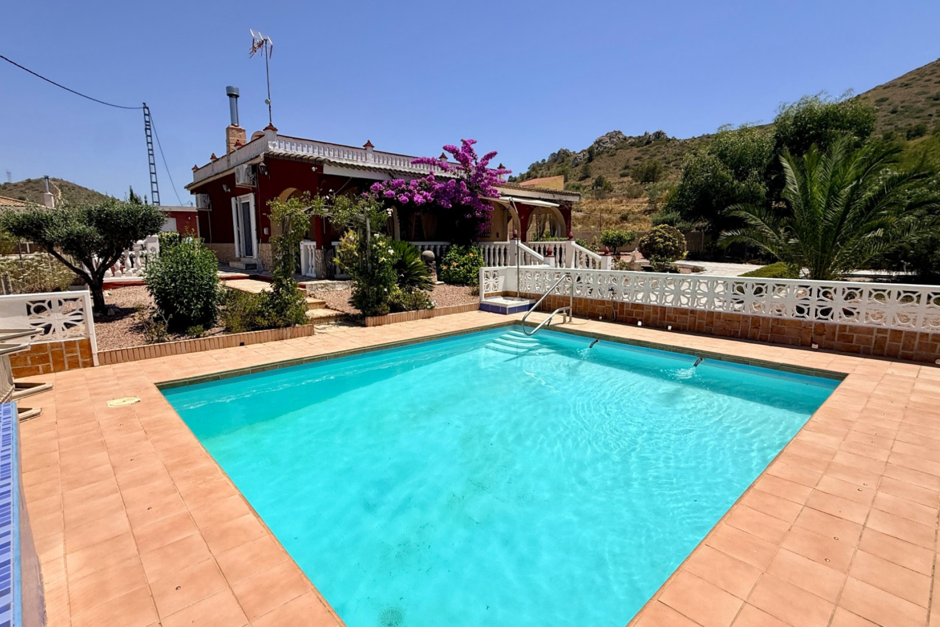 Resale - Finca - Country Property -
Hondón de los Fráiles