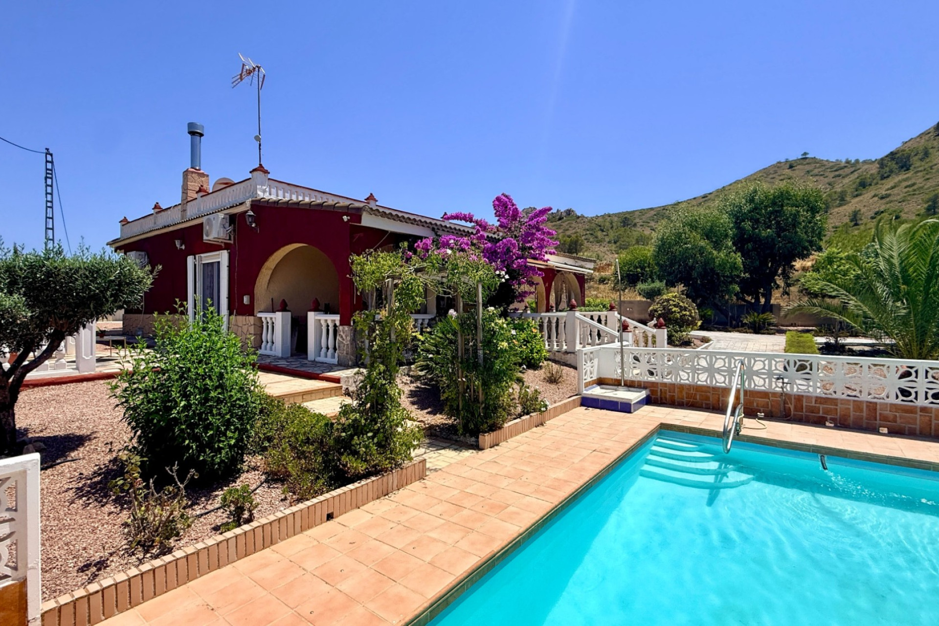 Resale - Finca - Country Property -
Hondón de los Fráiles