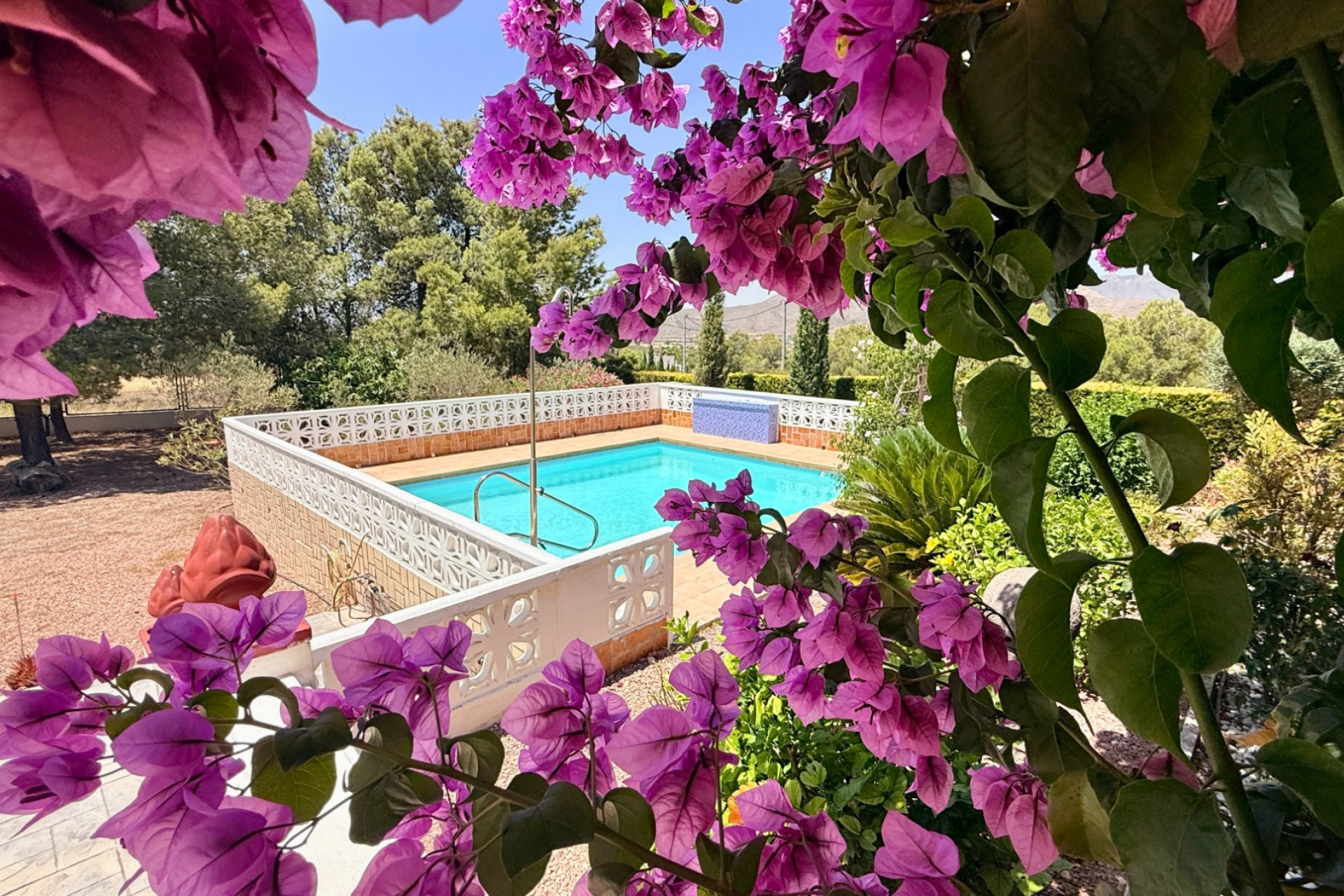 Resale - Finca - Country Property -
Hondón de los Fráiles