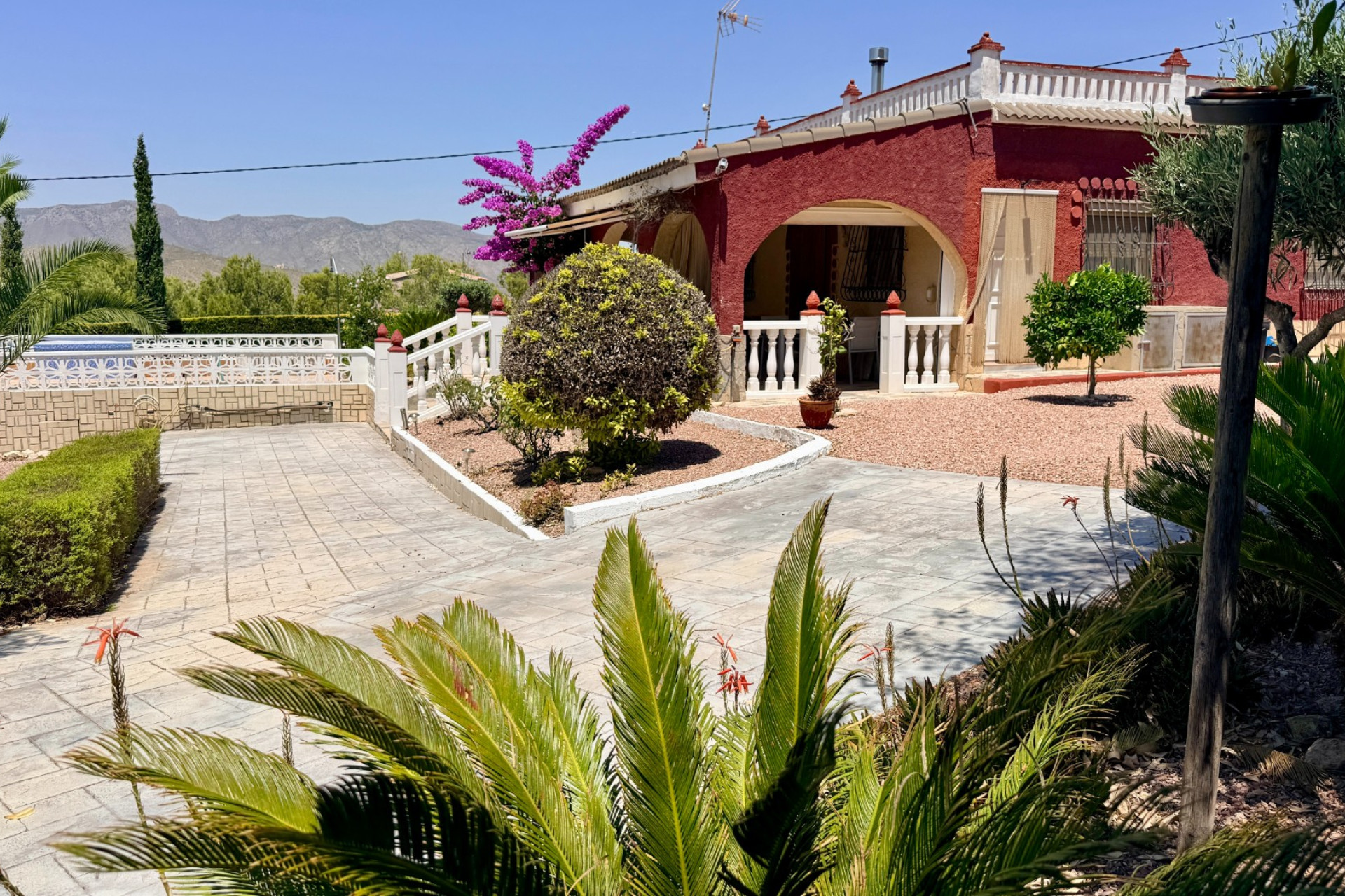 Resale - Finca - Country Property -
Hondón de los Fráiles