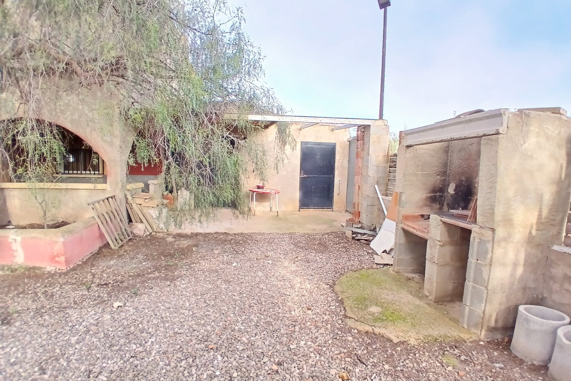 Resale - Finca / Country Property -
Jumilla