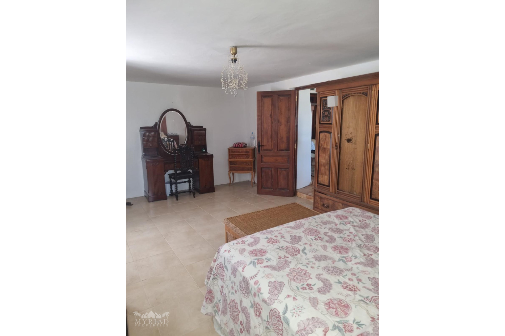 Resale - Finca / Country Property -
Lel - Lel Alicante