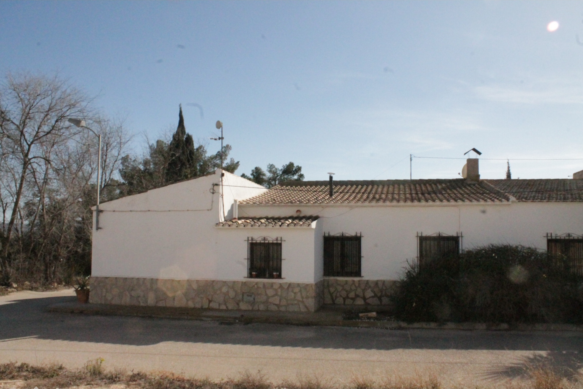 Resale - Finca / Country Property -
Lel - Lel Alicante