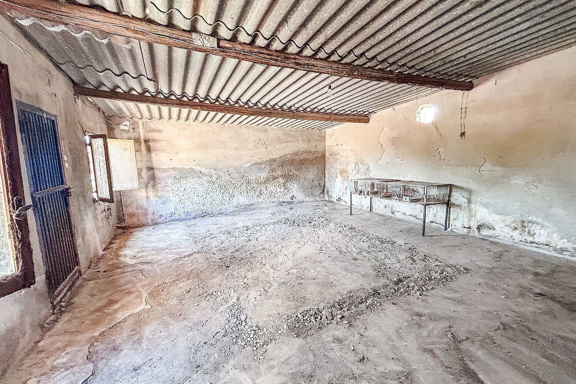 Resale - Finca / Country Property -
Monovar