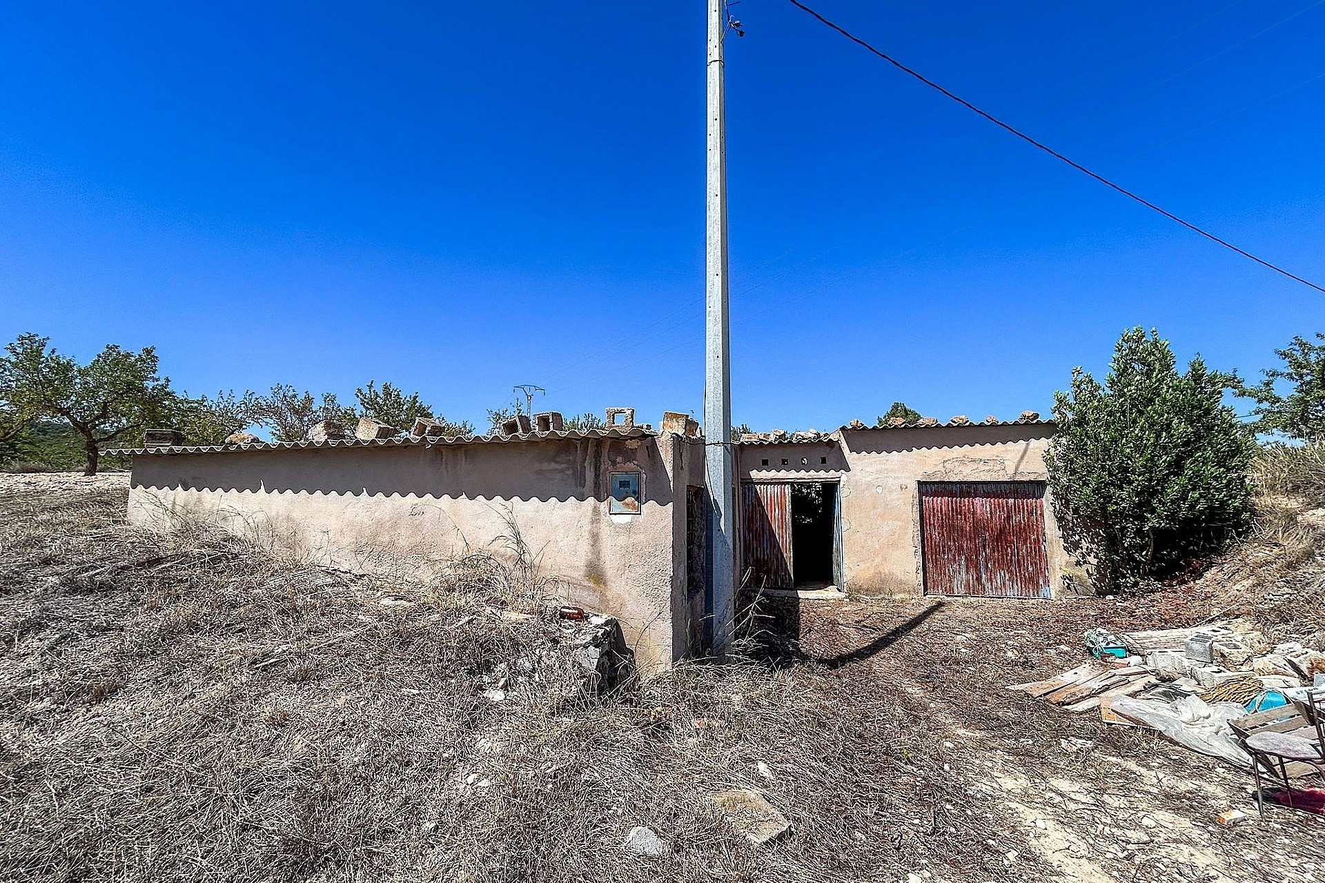 Resale - Finca / Country Property -
Monovar