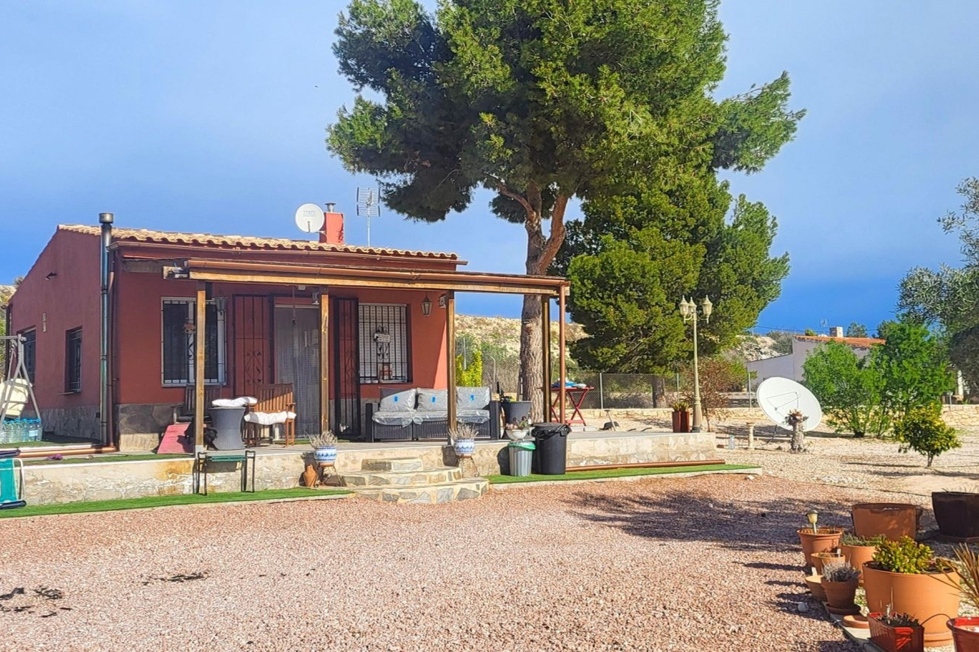 Resale - Finca - Country Property -
Monovar