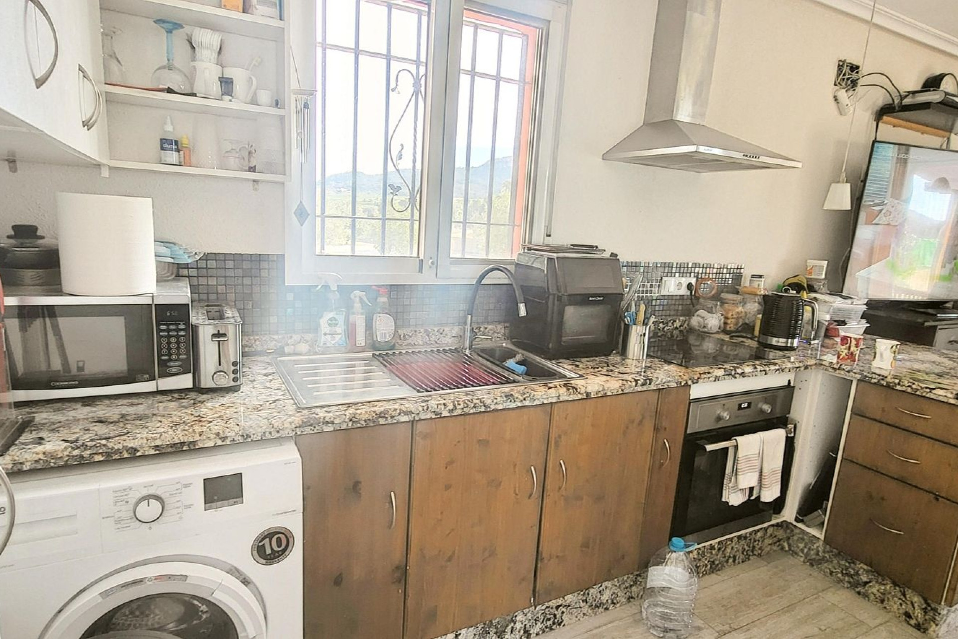 Resale - Finca - Country Property -
Monovar