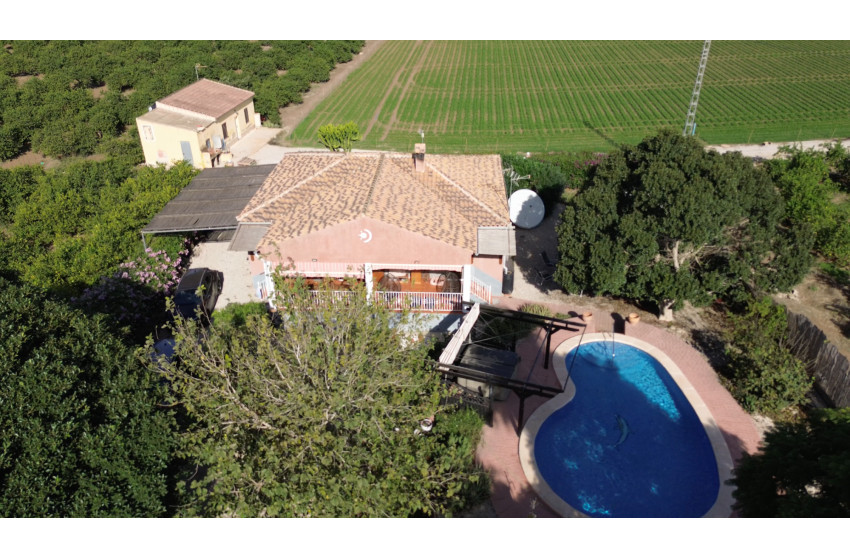 Resale - Finca / Country Property -
Orihuela - San Bartolome