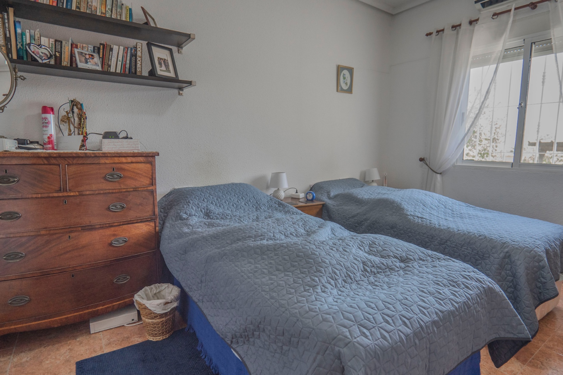 Resale - Finca / Country Property -
Orihuela