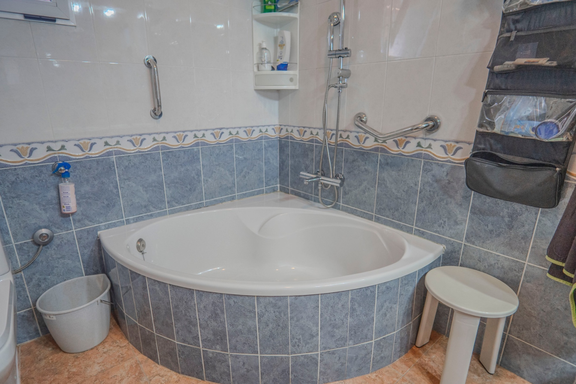 Resale - Finca / Country Property -
Orihuela