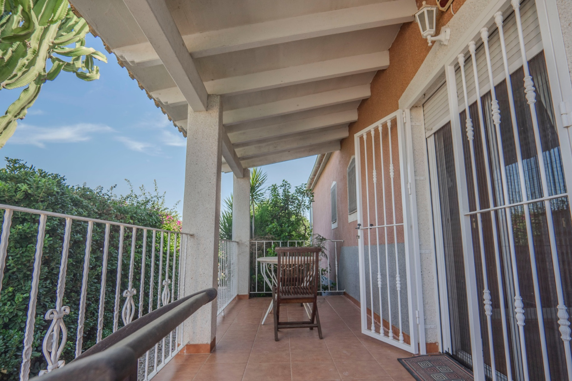 Resale - Finca / Country Property -
Orihuela