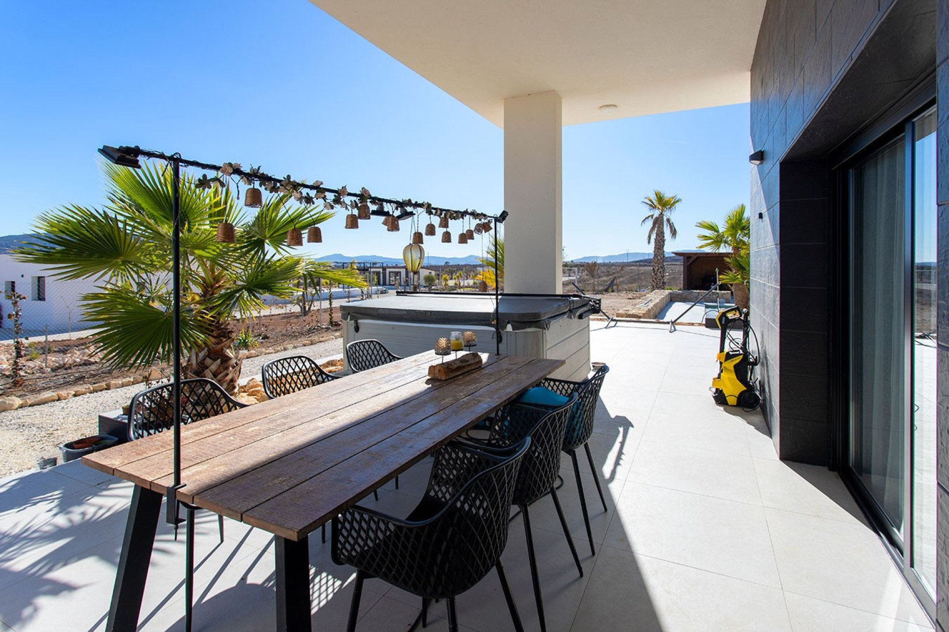 Resale - Finca - Country Property -
Pinoso - Campo