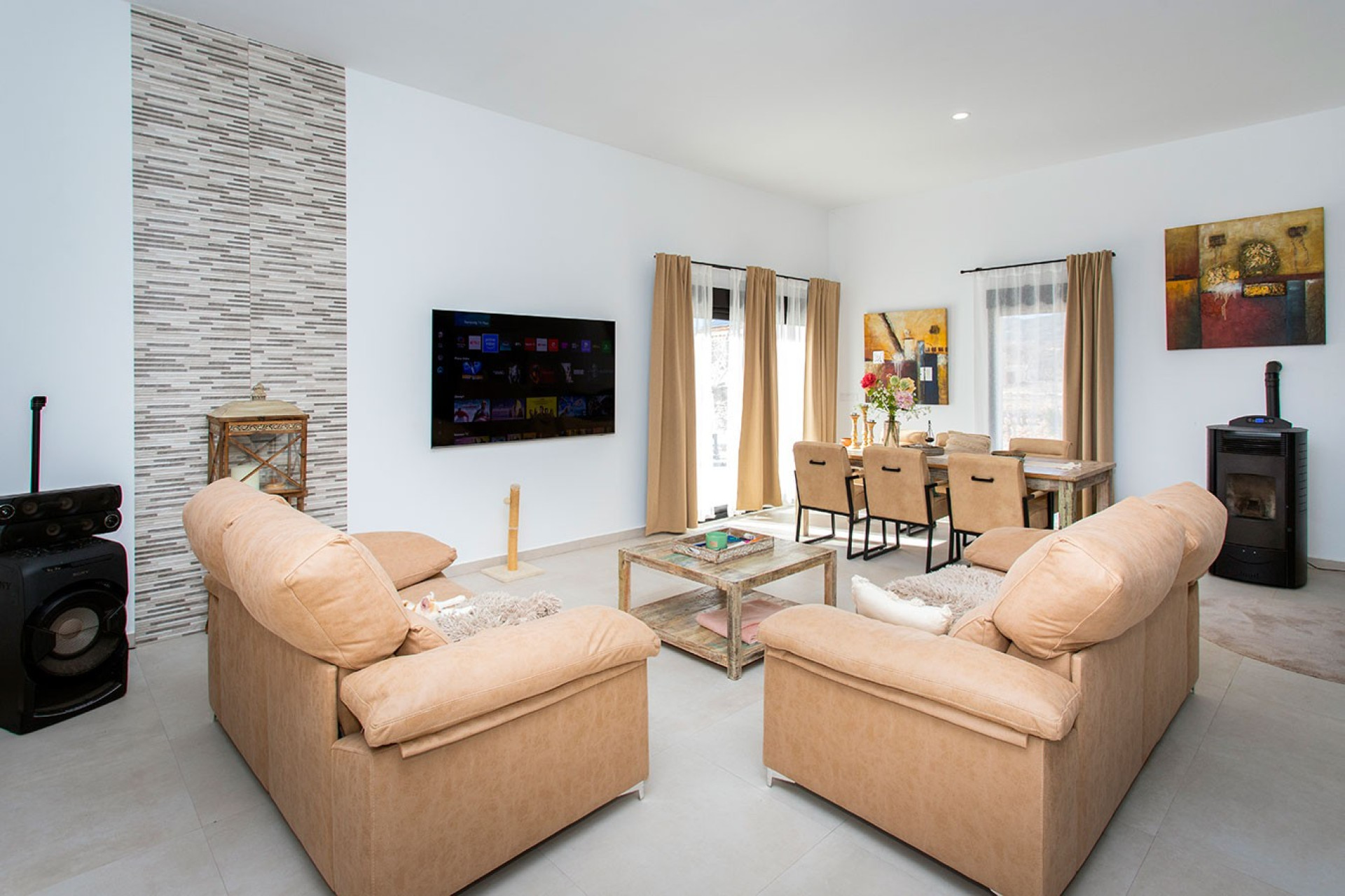 Resale - Finca - Country Property -
Pinoso - Campo