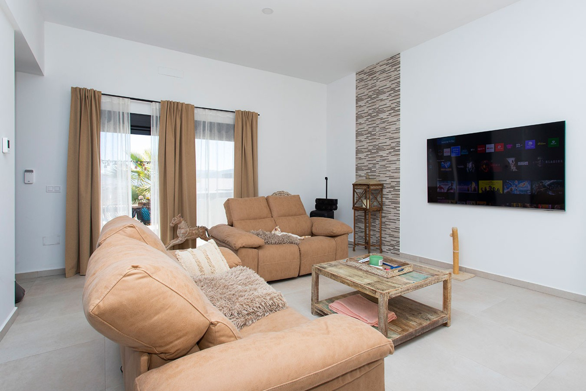 Resale - Finca - Country Property -
Pinoso - Campo