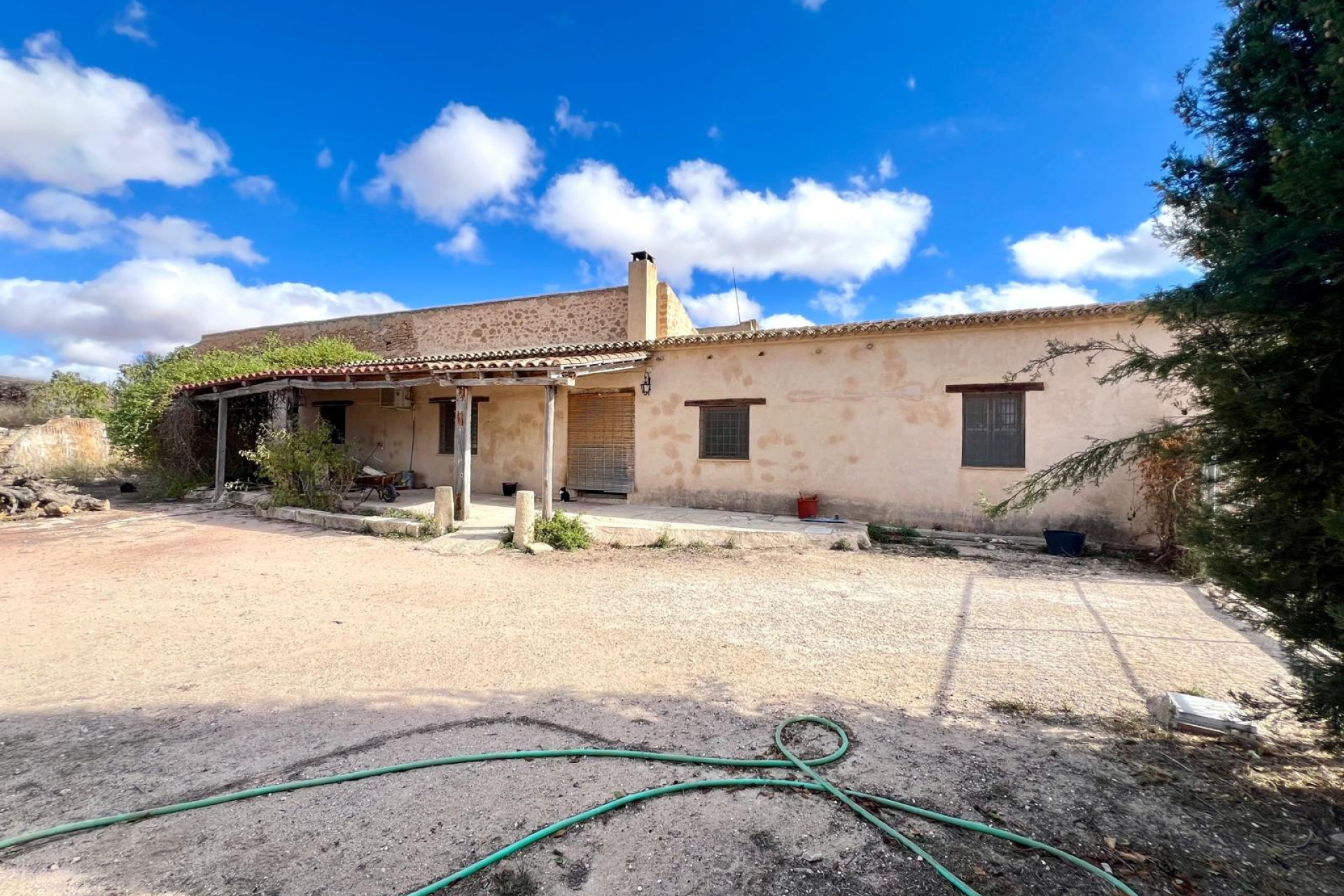 Resale - Finca - Country Property -
Pinoso - Inland
