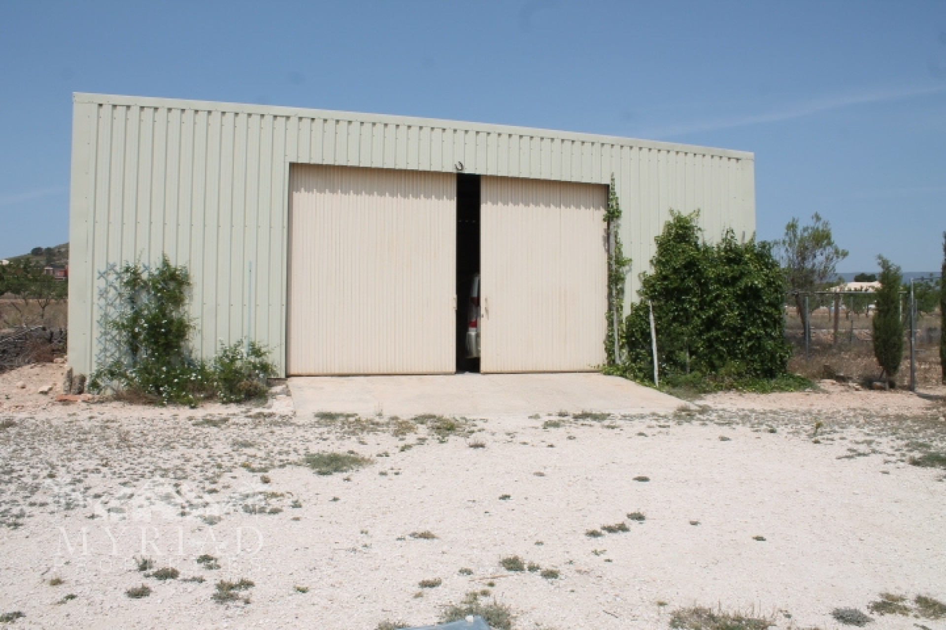 Resale - Finca / Country Property -
Pinoso - Pinoso Alicante