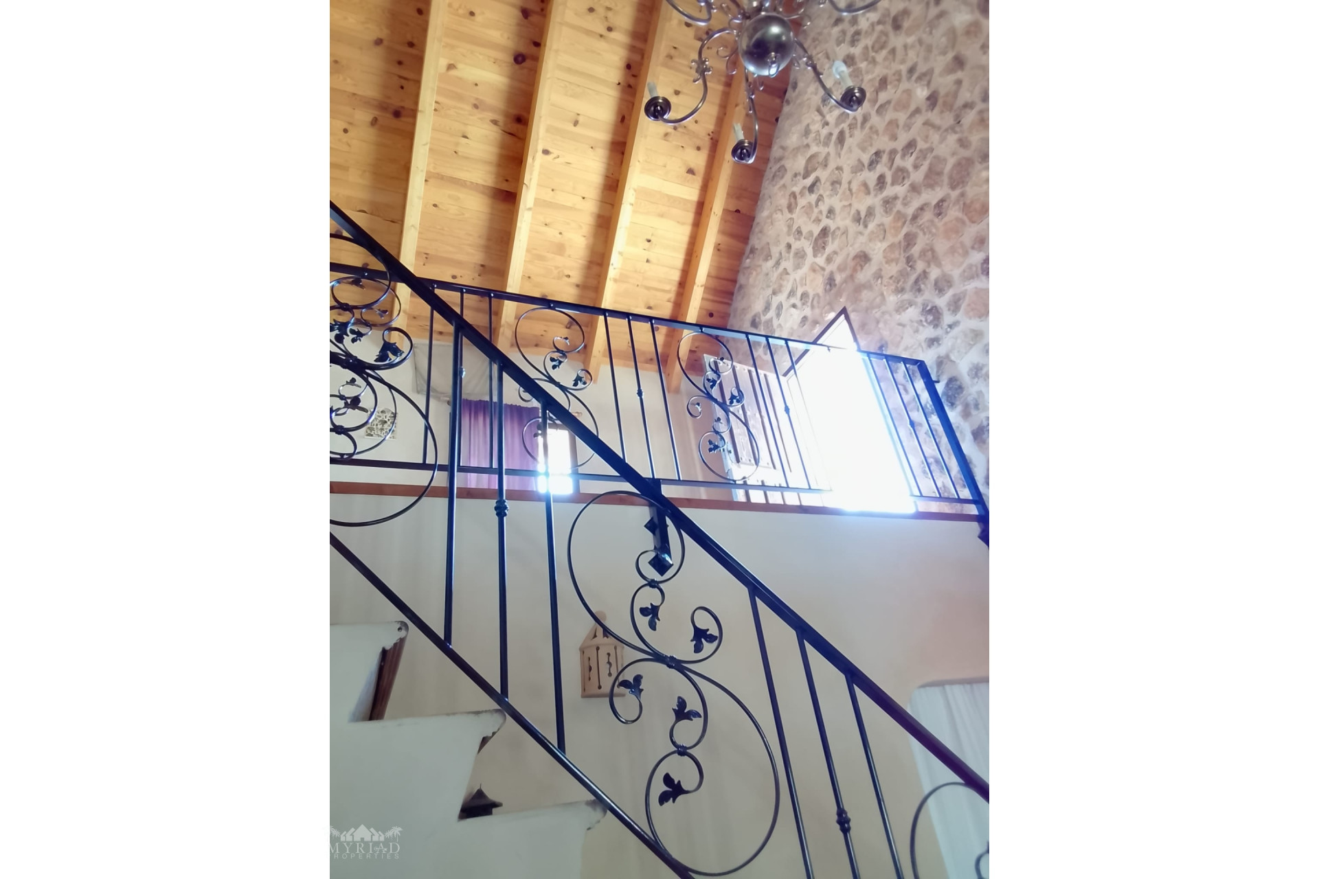 Resale - Finca / Country Property -
Pinoso - Pinoso Alicante