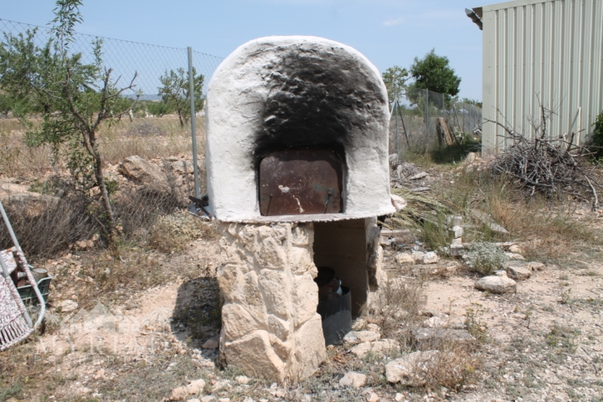 Resale - Finca / Country Property -
Pinoso - Pinoso Alicante