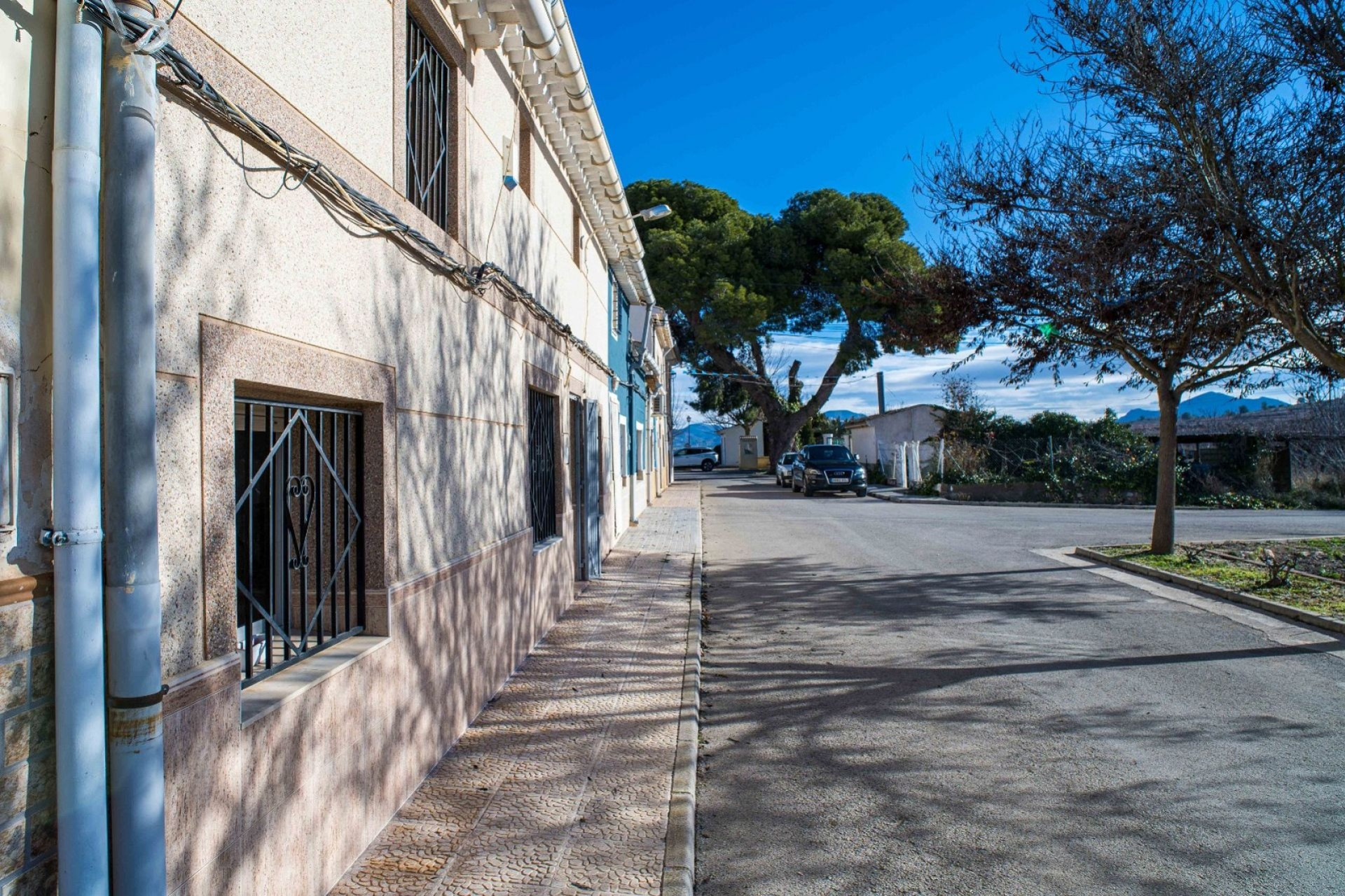 Resale - Finca - Country Property -
Pinoso